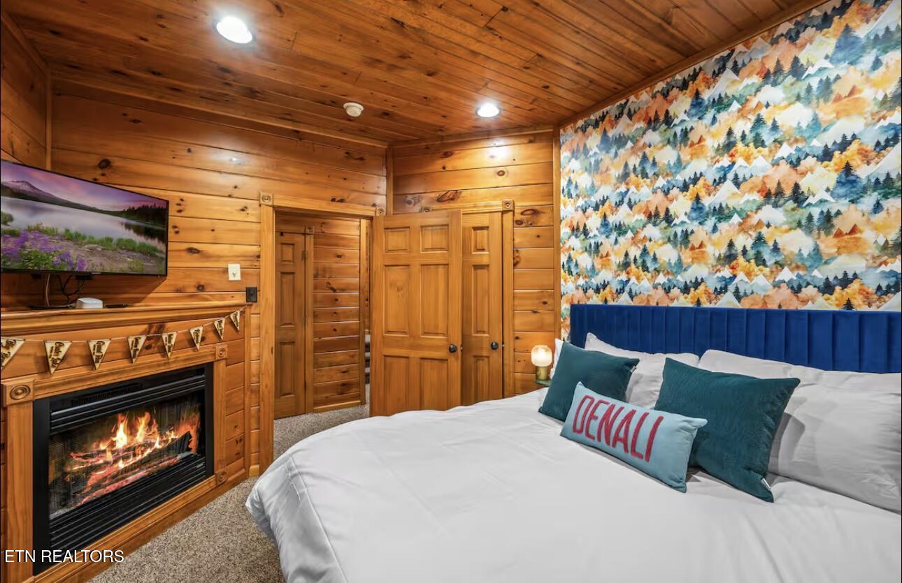 808 Great Smoky Way Property Photo 35
