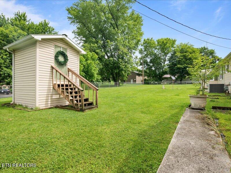 205 Ellison Rd Property Photo 9