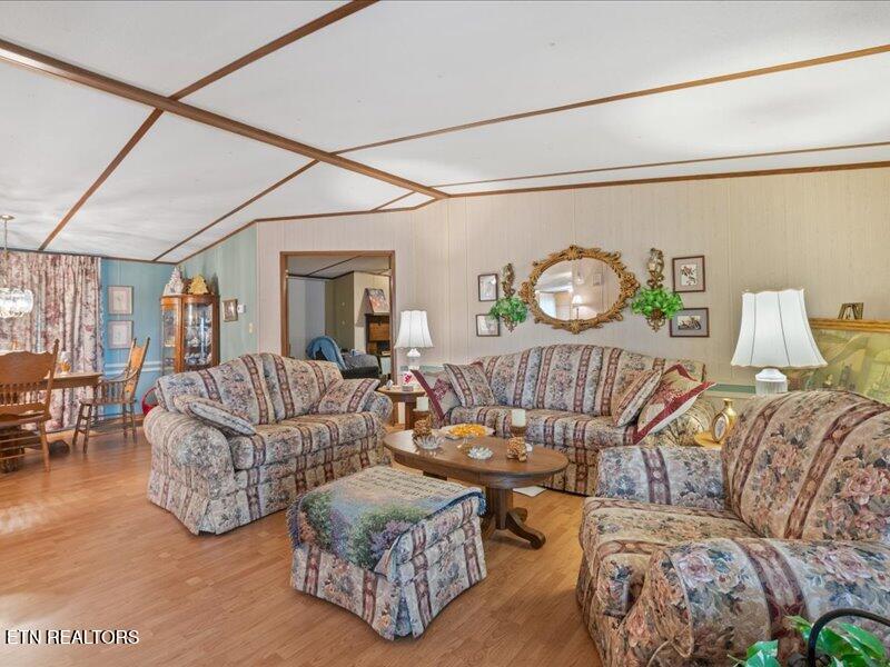 205 Ellison Rd Property Photo 25
