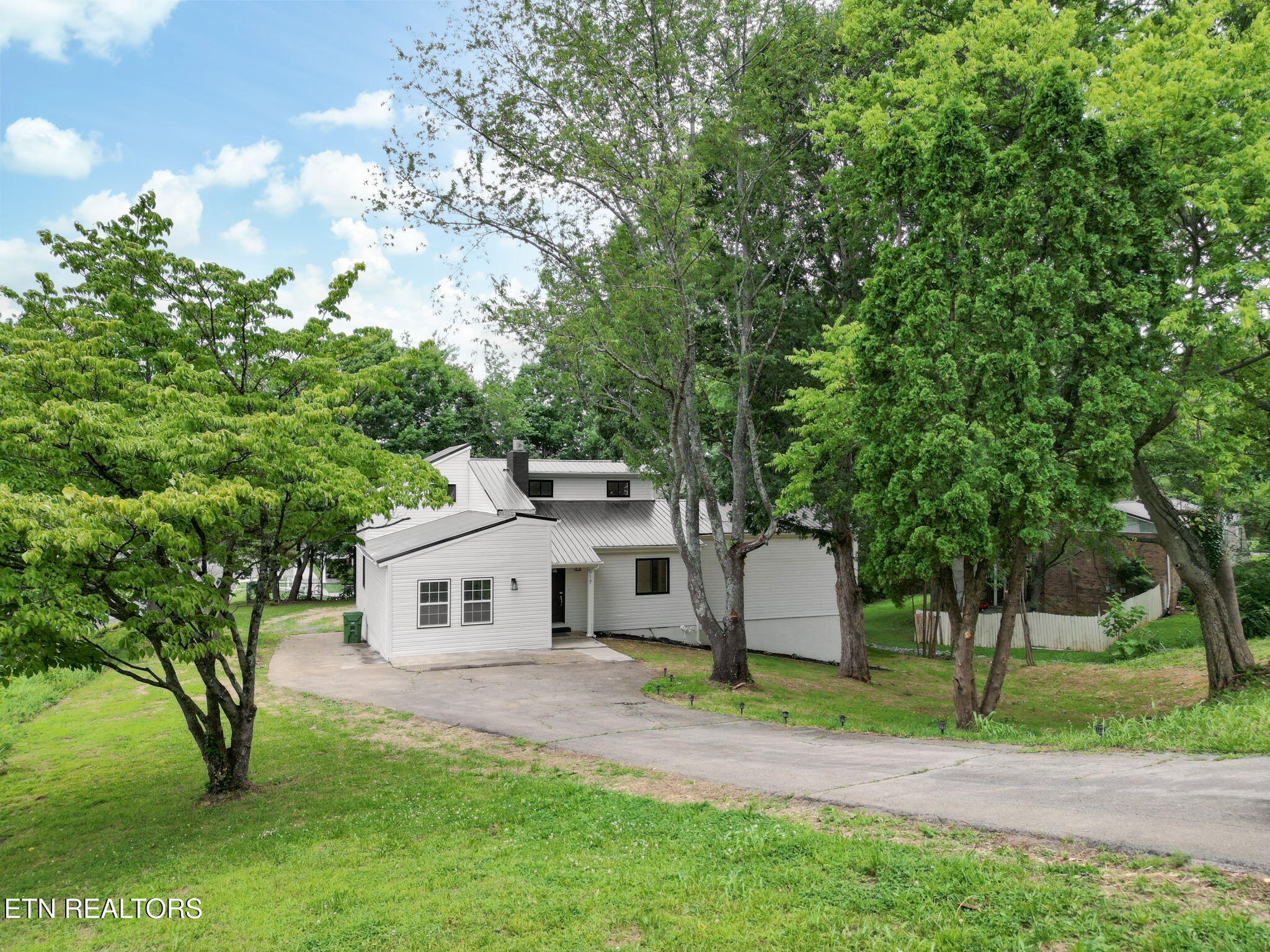 517 Sherwood Drive