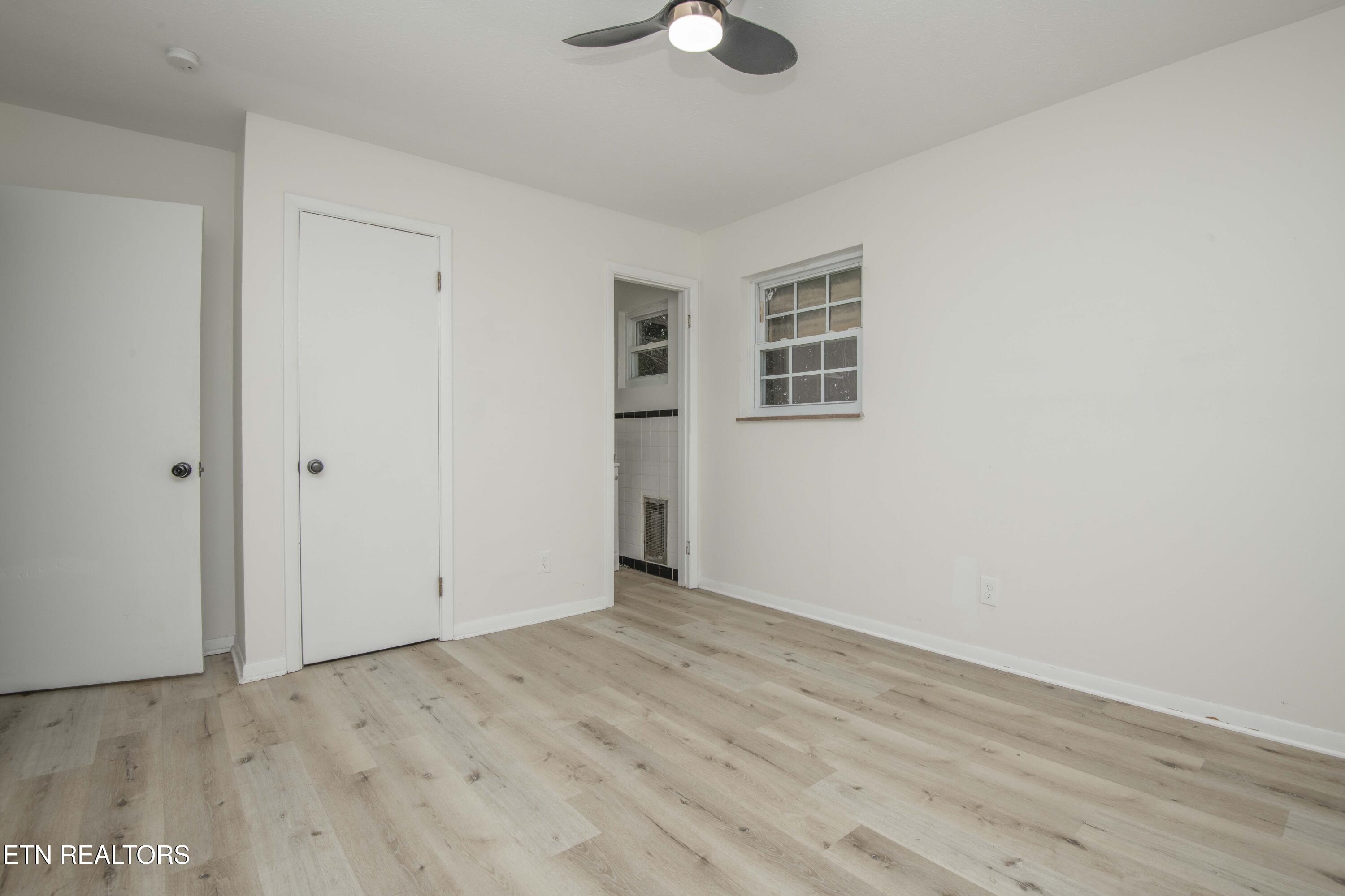 817 W Ridgecrest Drive Property Photo 26