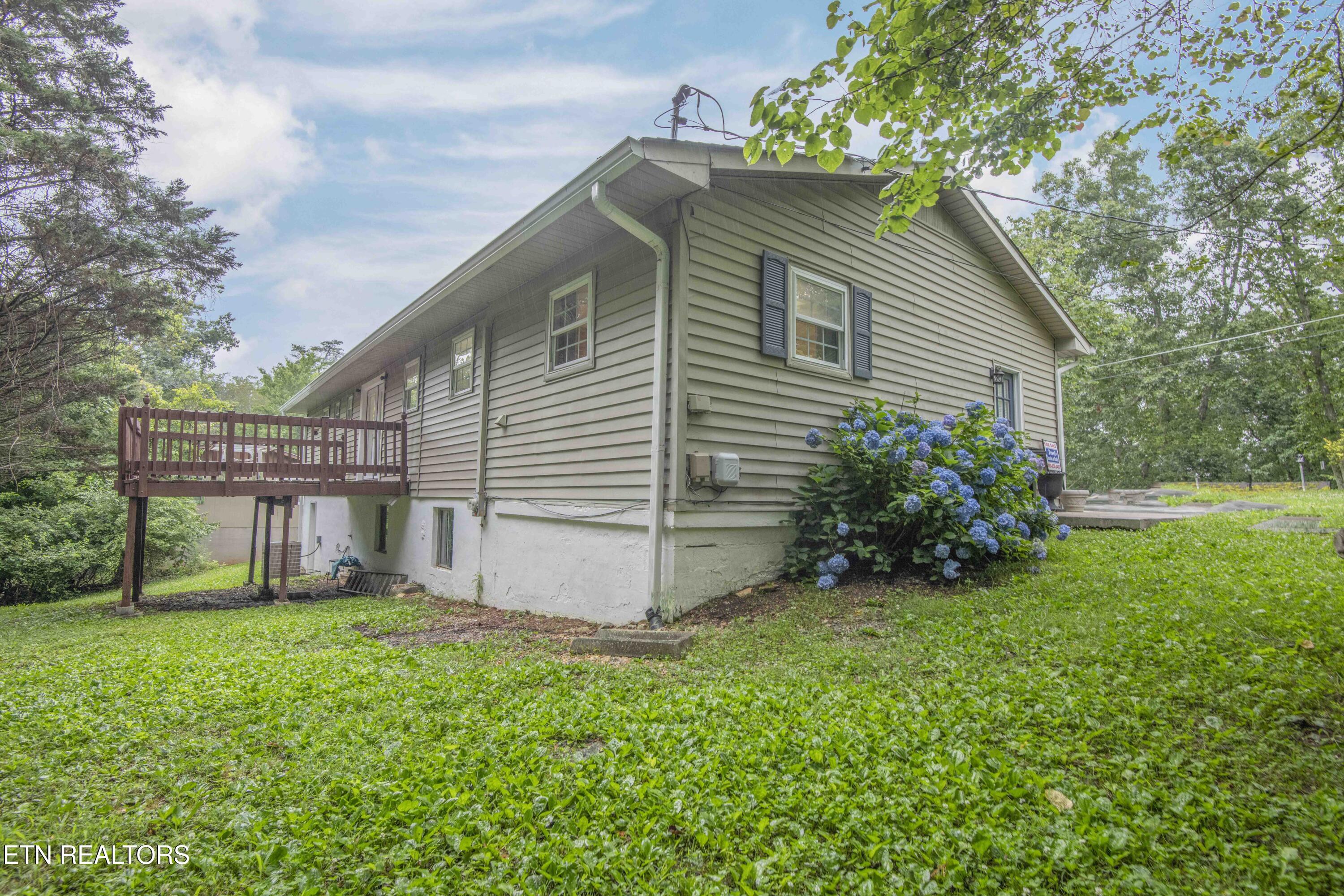 817 W Ridgecrest Drive Property Photo 44