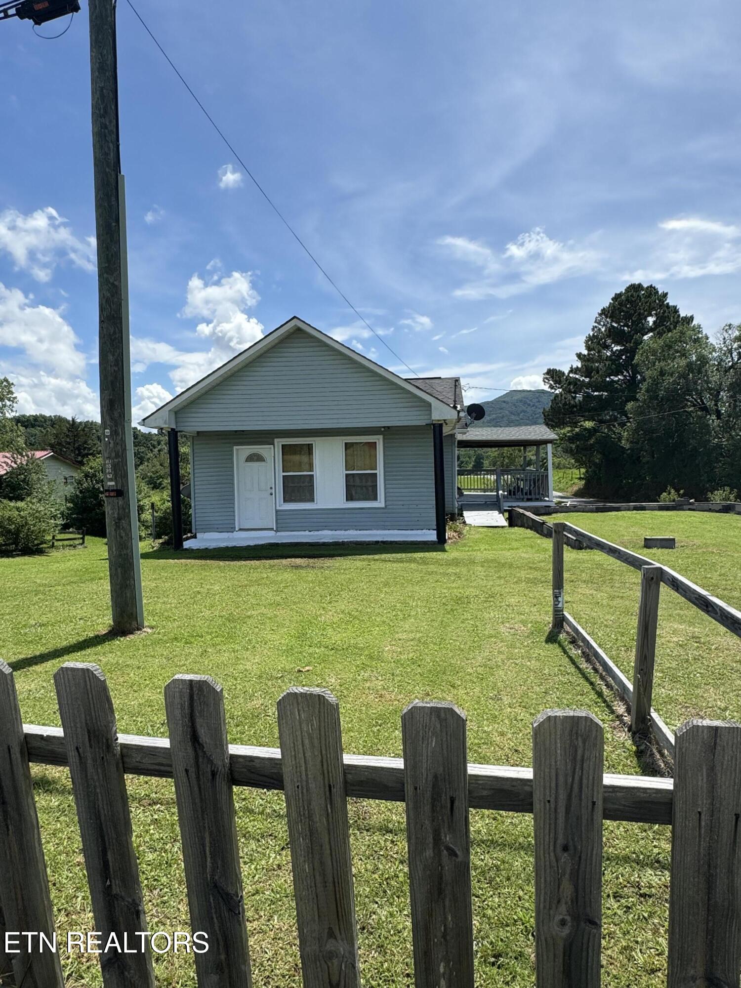 10016 Asheville Hwy Property Photo 1