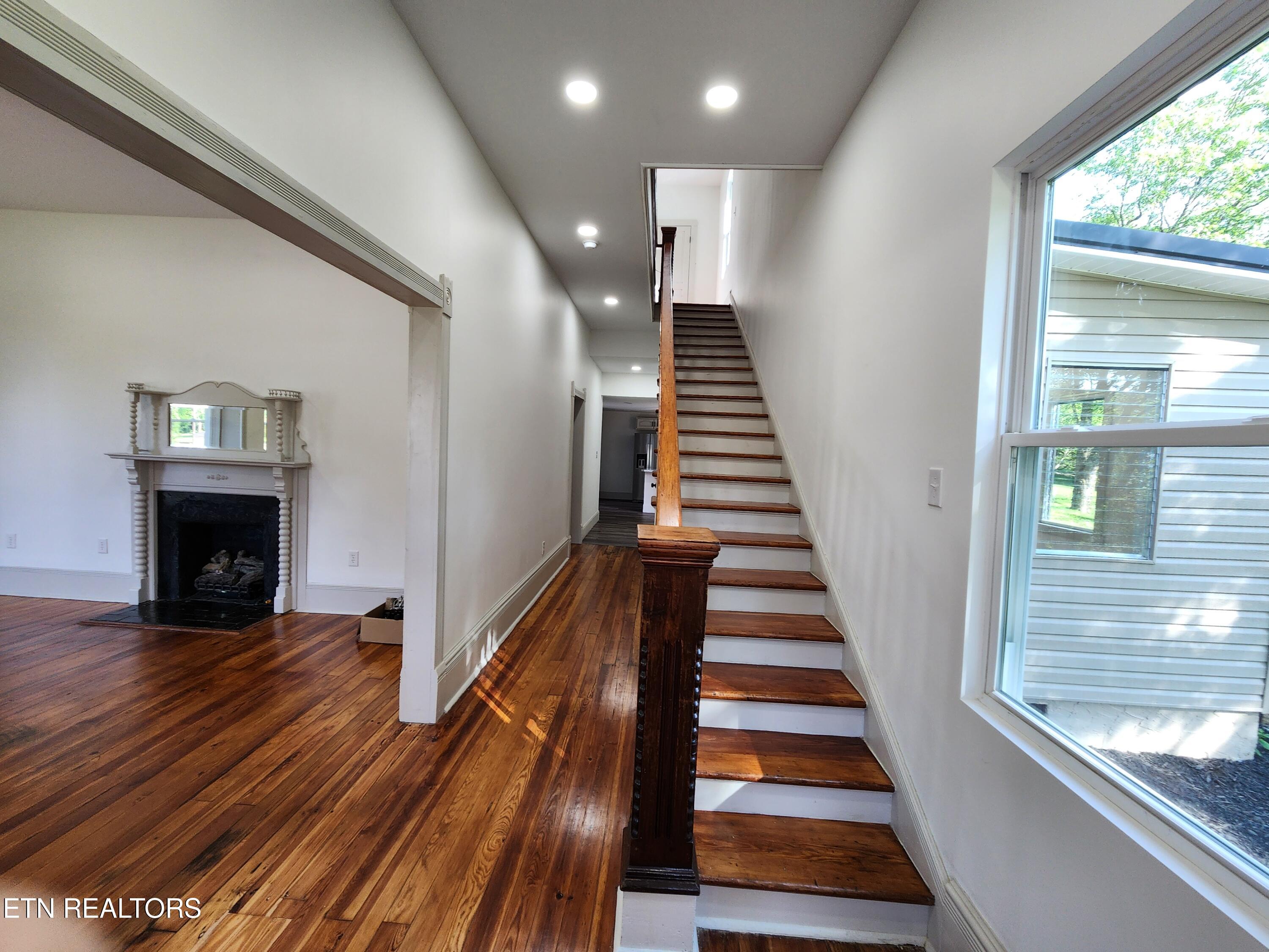 1 Magnolia St Property Photo 4