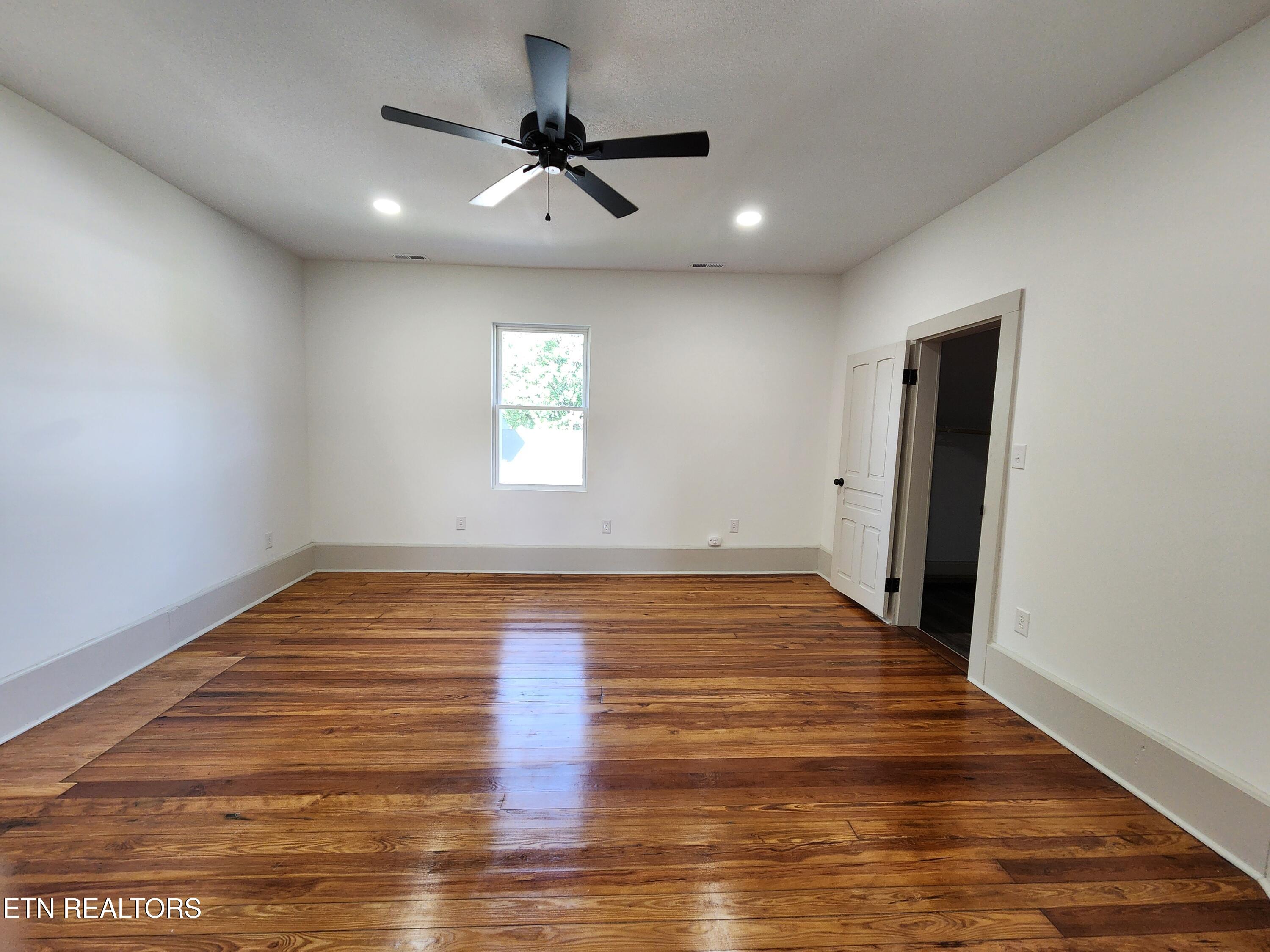 1 Magnolia St Property Photo 14