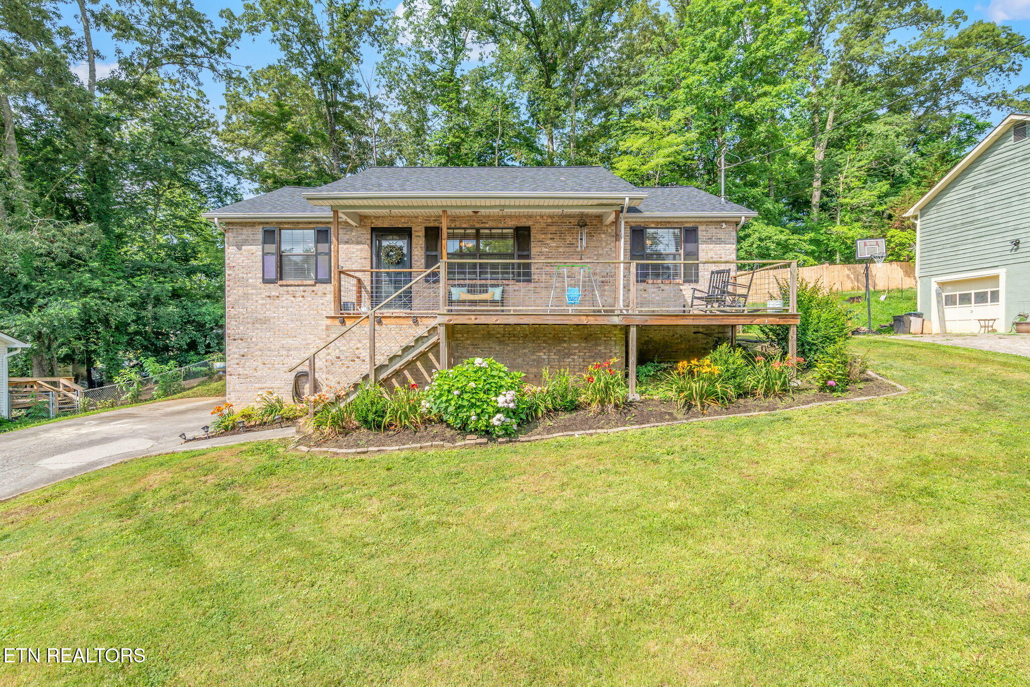 124 Pheasant Rd Property Photo 1