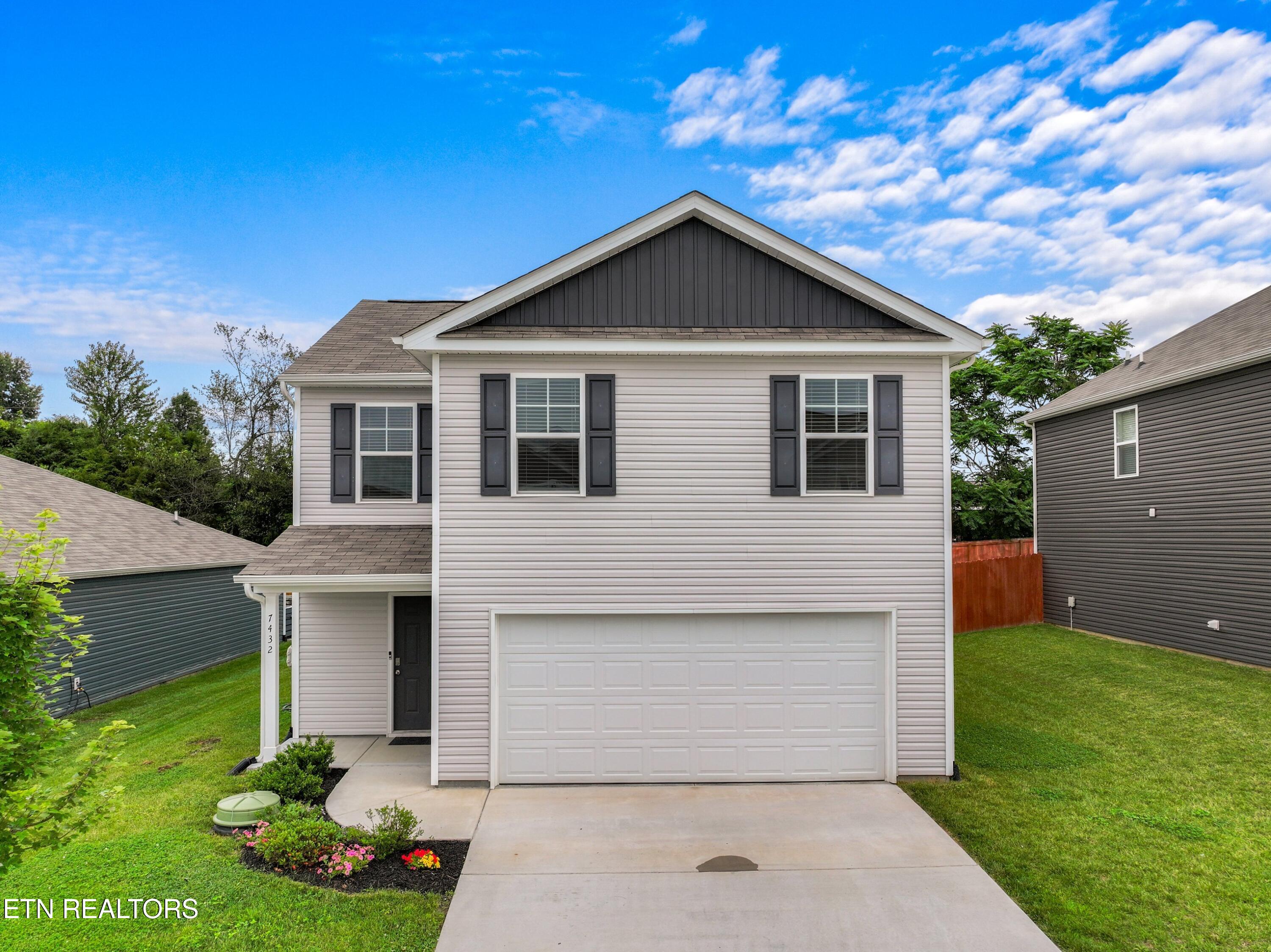7432 Game Bird St Property Photo 1
