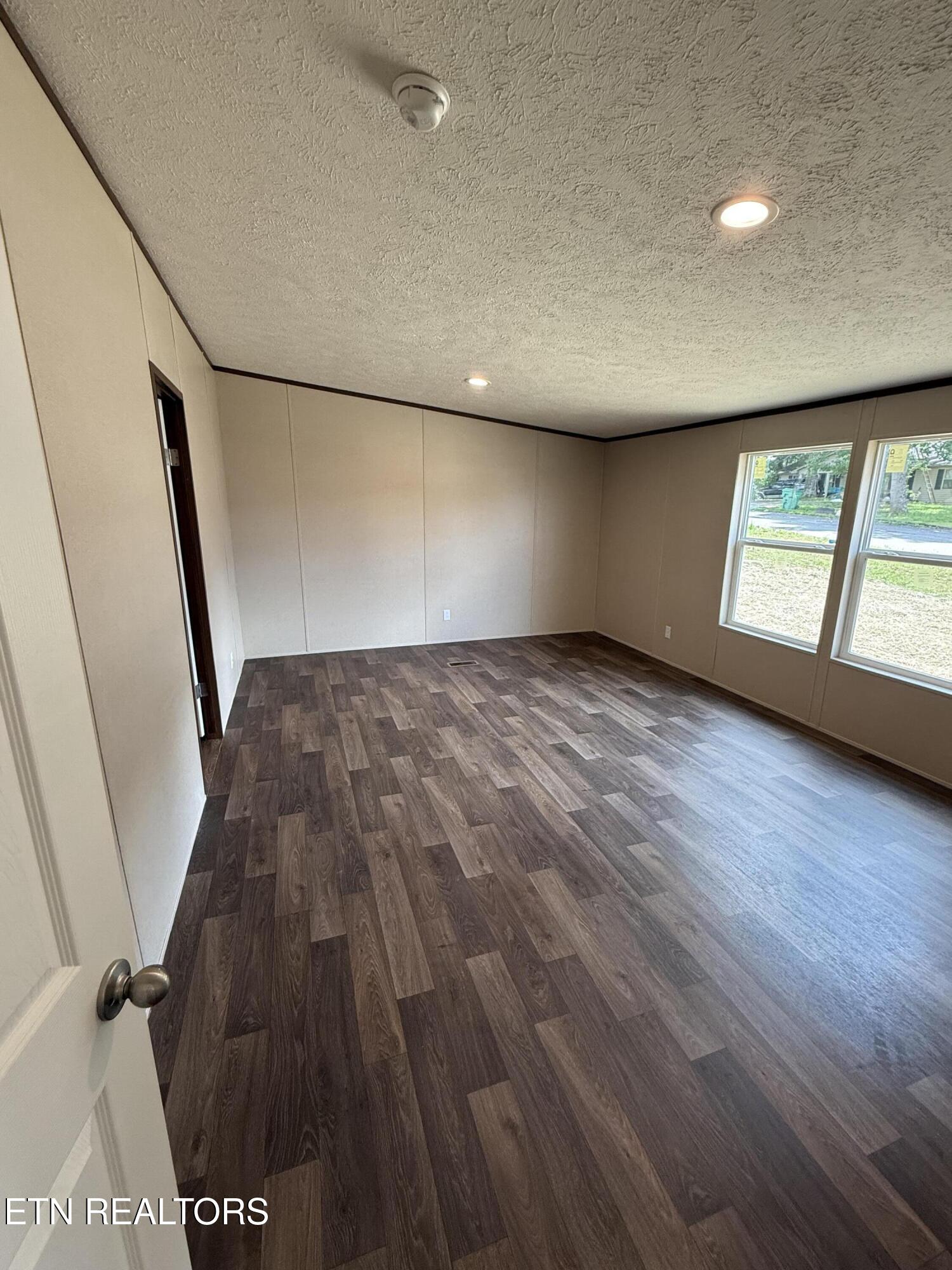 1684 Shields Drive Property Photo 12