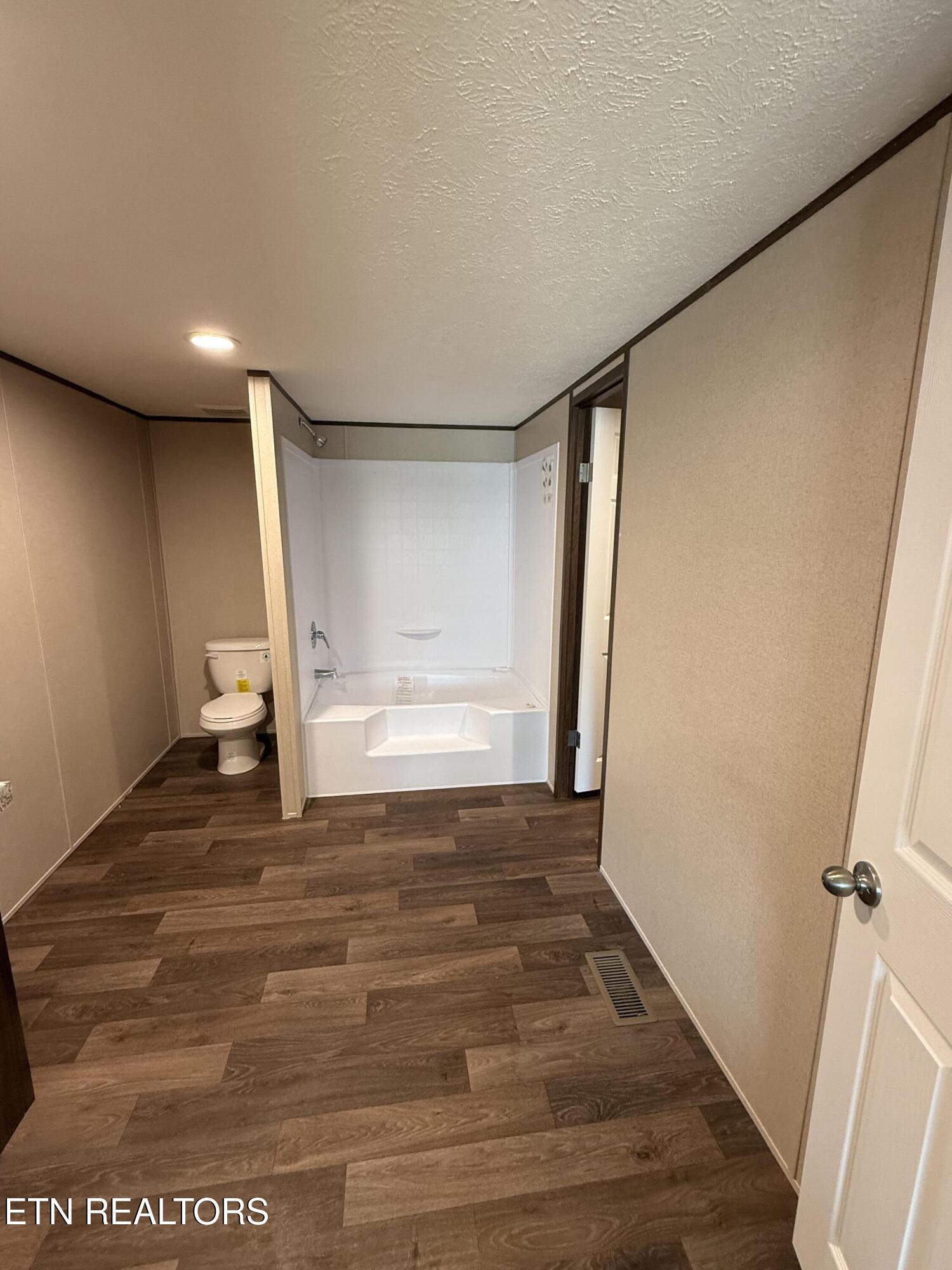 1684 Shields Drive Property Photo 16