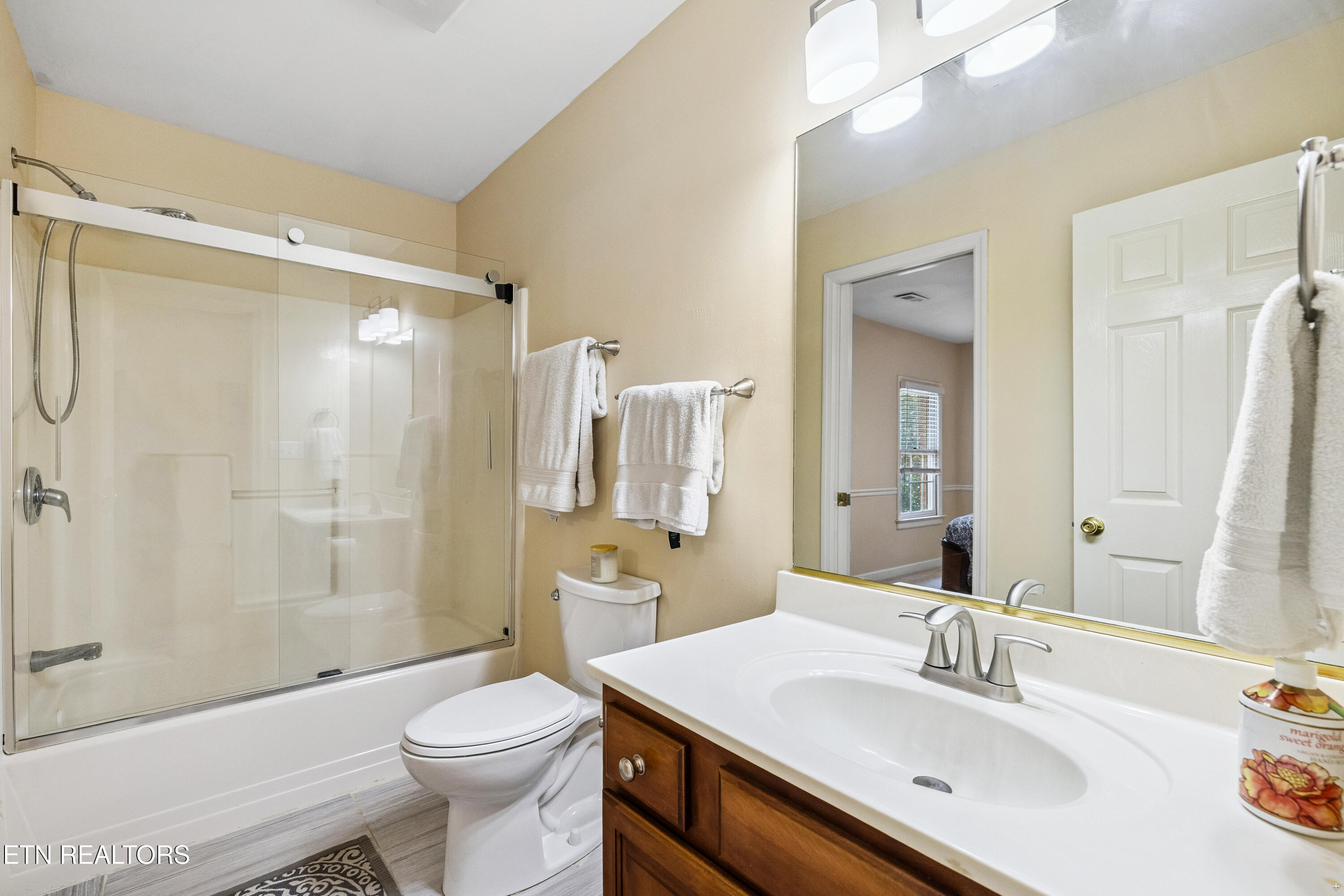 1800 Swinford Court Property Photo 22