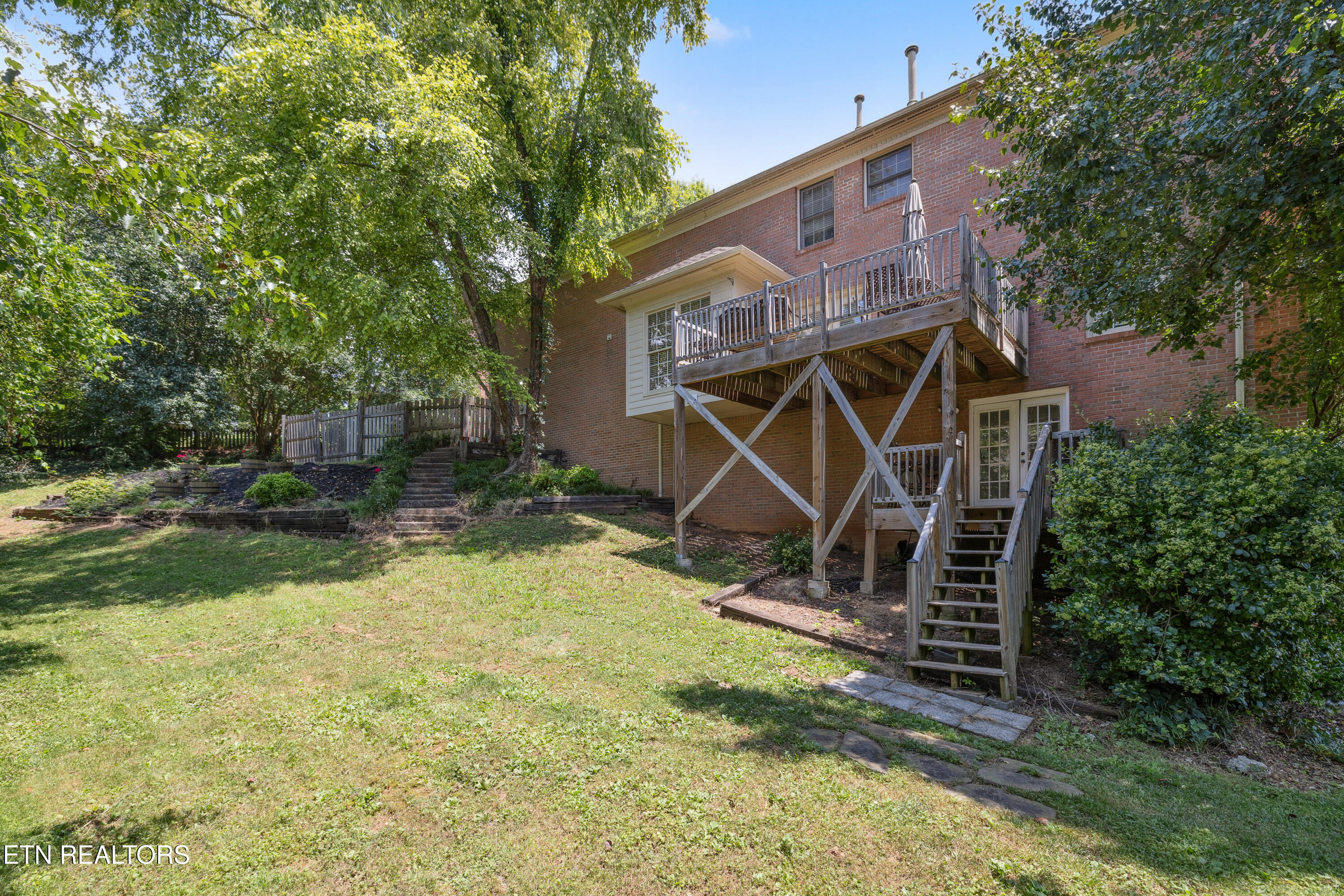 1800 Swinford Court Property Photo 32