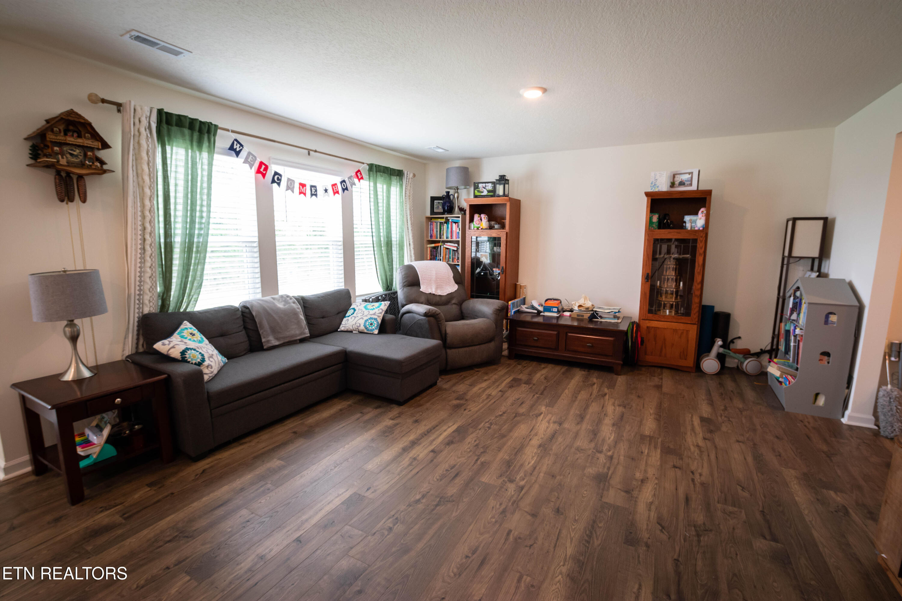 7515 Grasshopper Lane Property Photo 4
