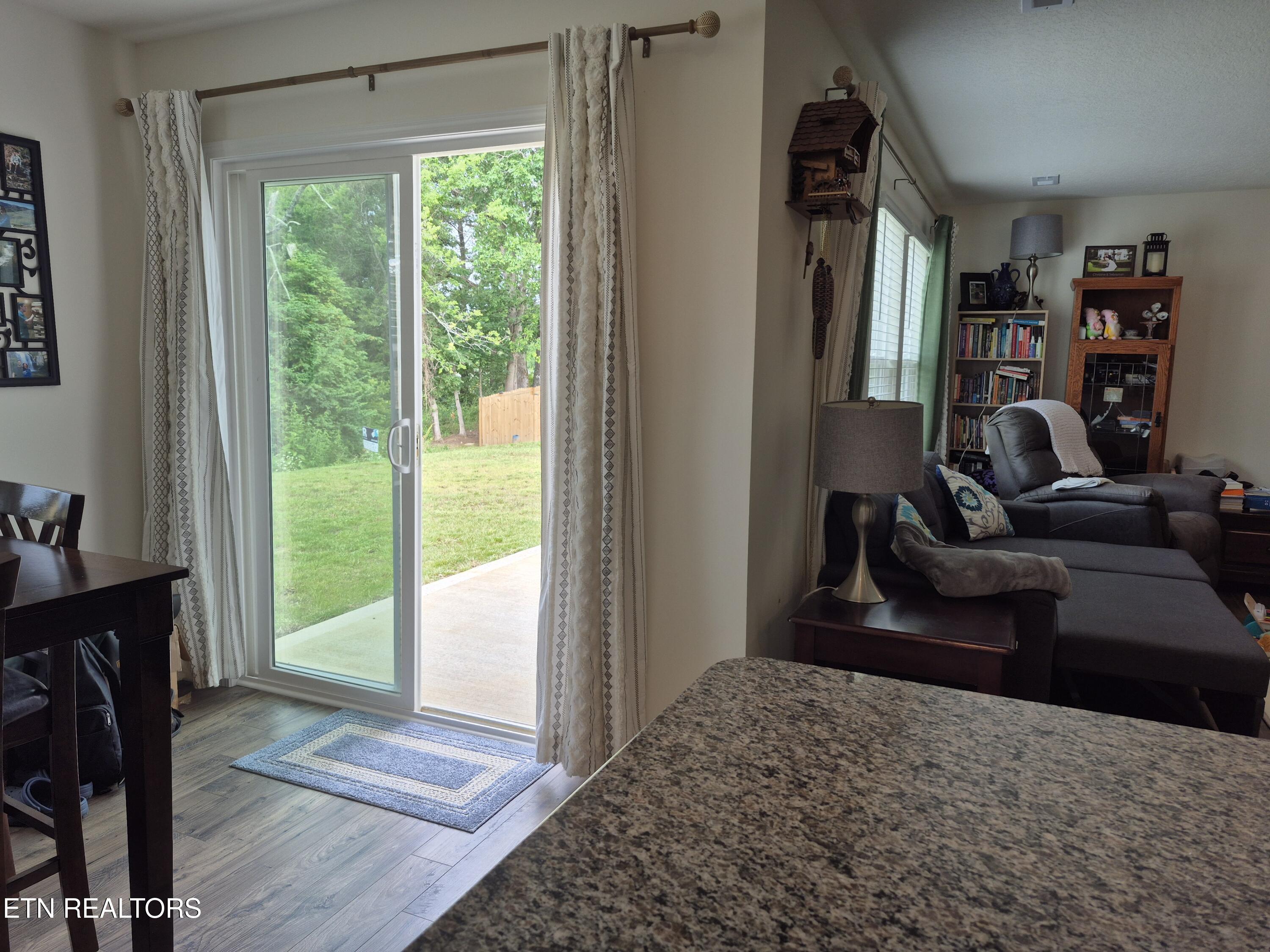 7515 Grasshopper Lane Property Photo 14