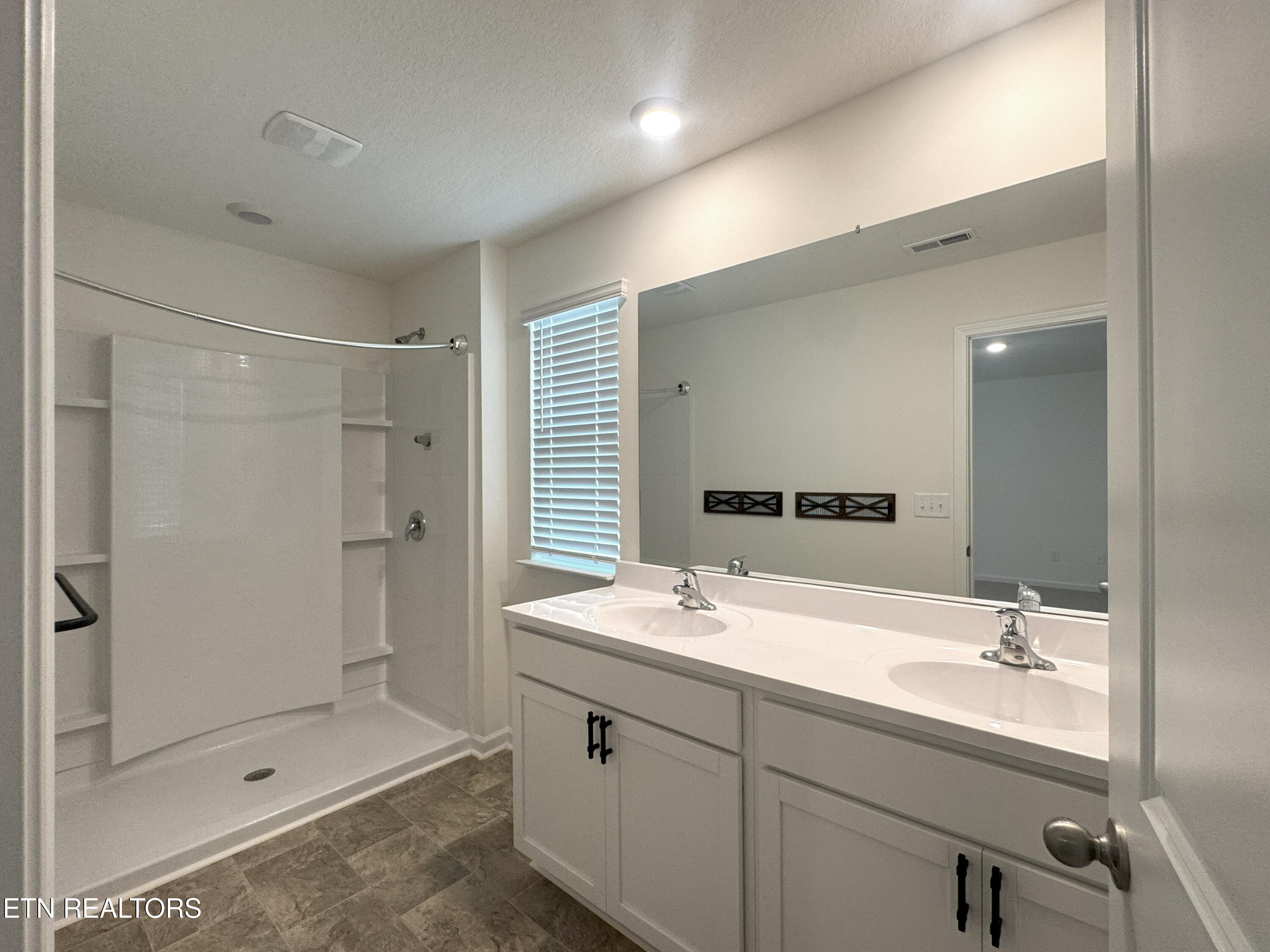 7515 Grasshopper Lane Property Photo 22