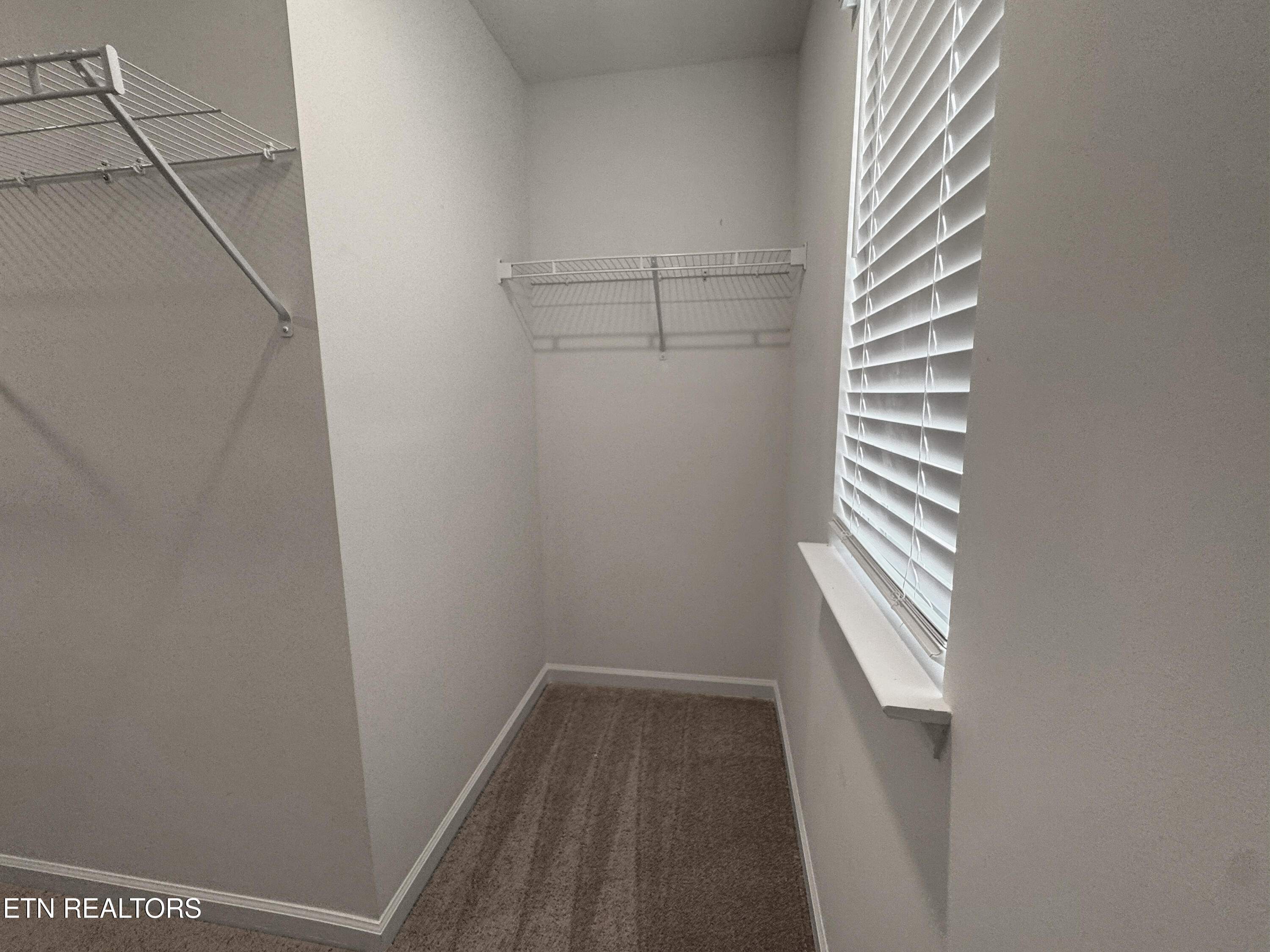 7515 Grasshopper Lane Property Photo 28