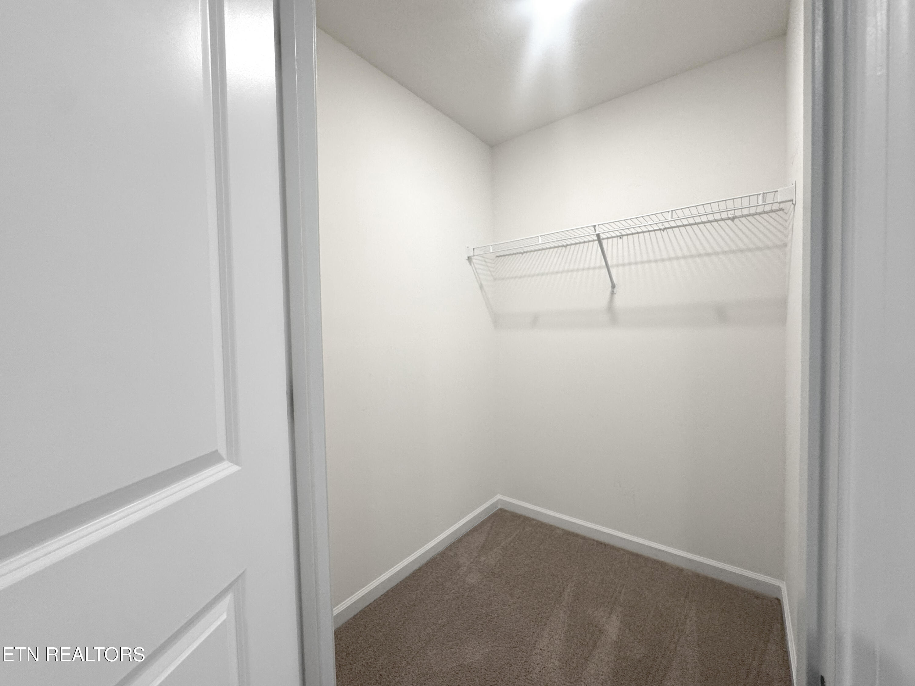 7515 Grasshopper Lane Property Photo 32