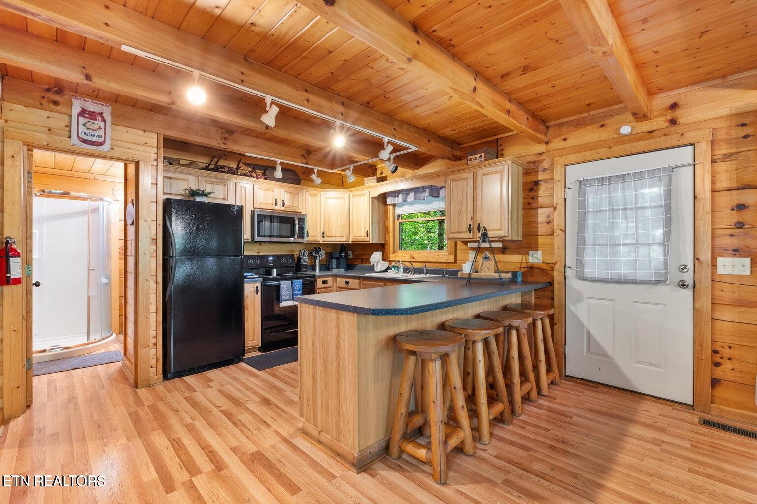 2217 Red Bud Rd Property Photo 10