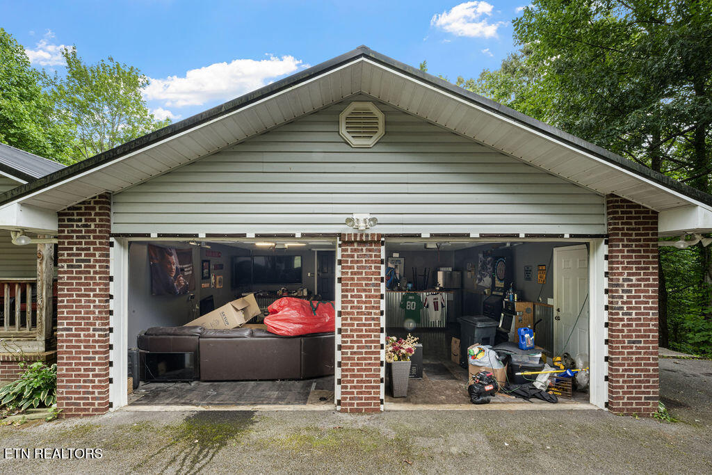 764 W Highland Drive Property Photo 40