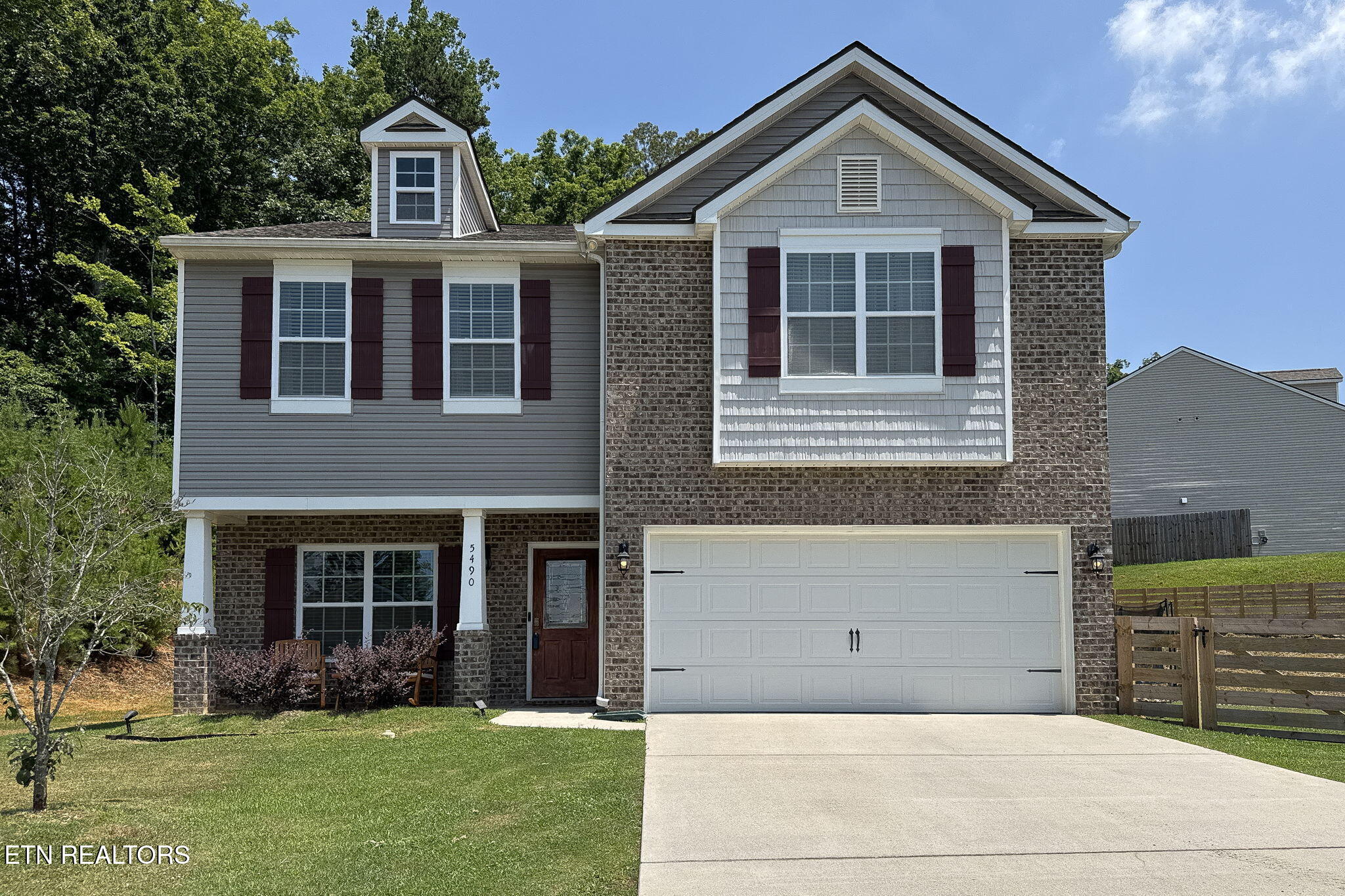 5490 Calvert Lane Property Photo 1