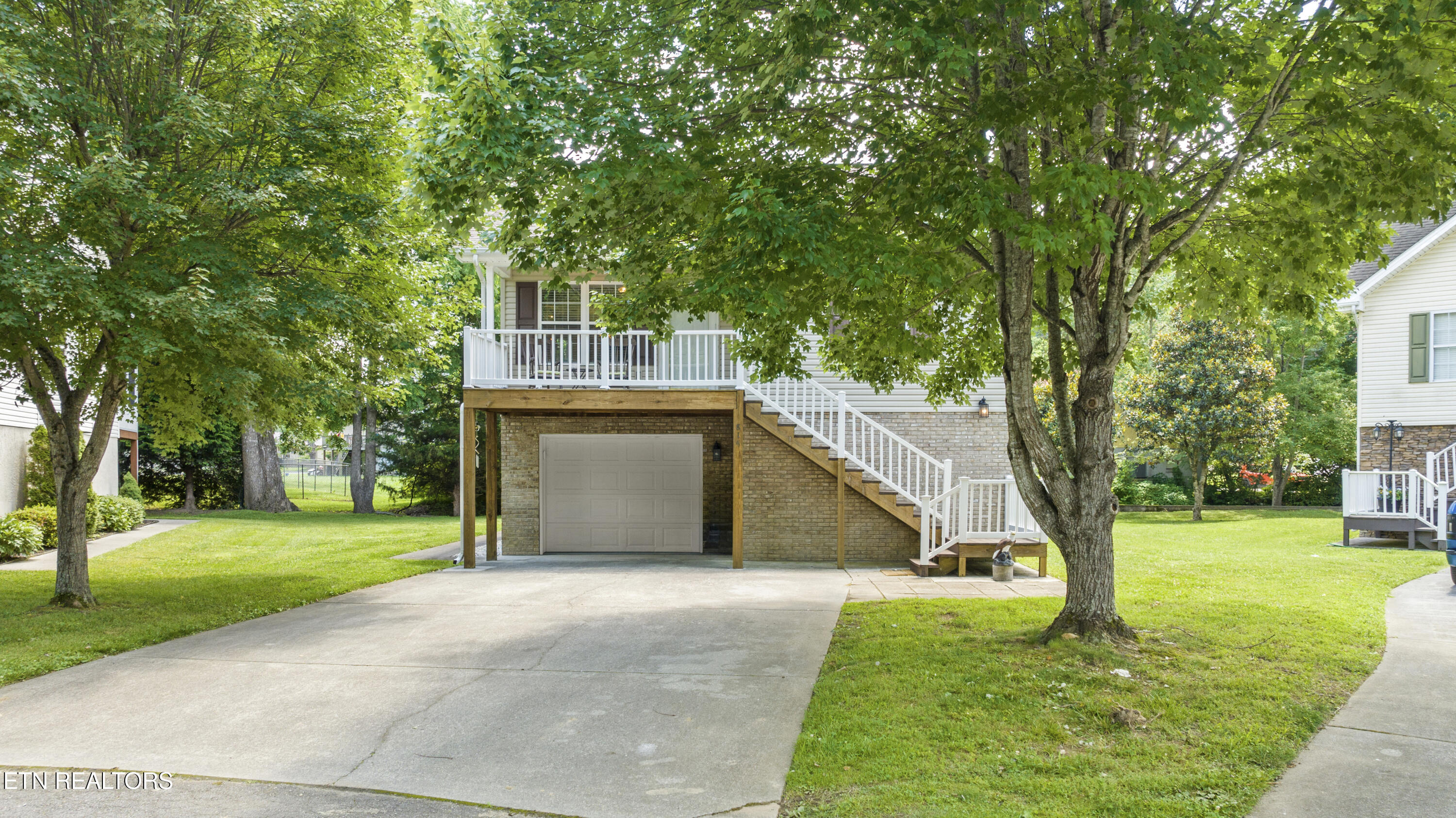 814 Plantation Drive Property Photo 6