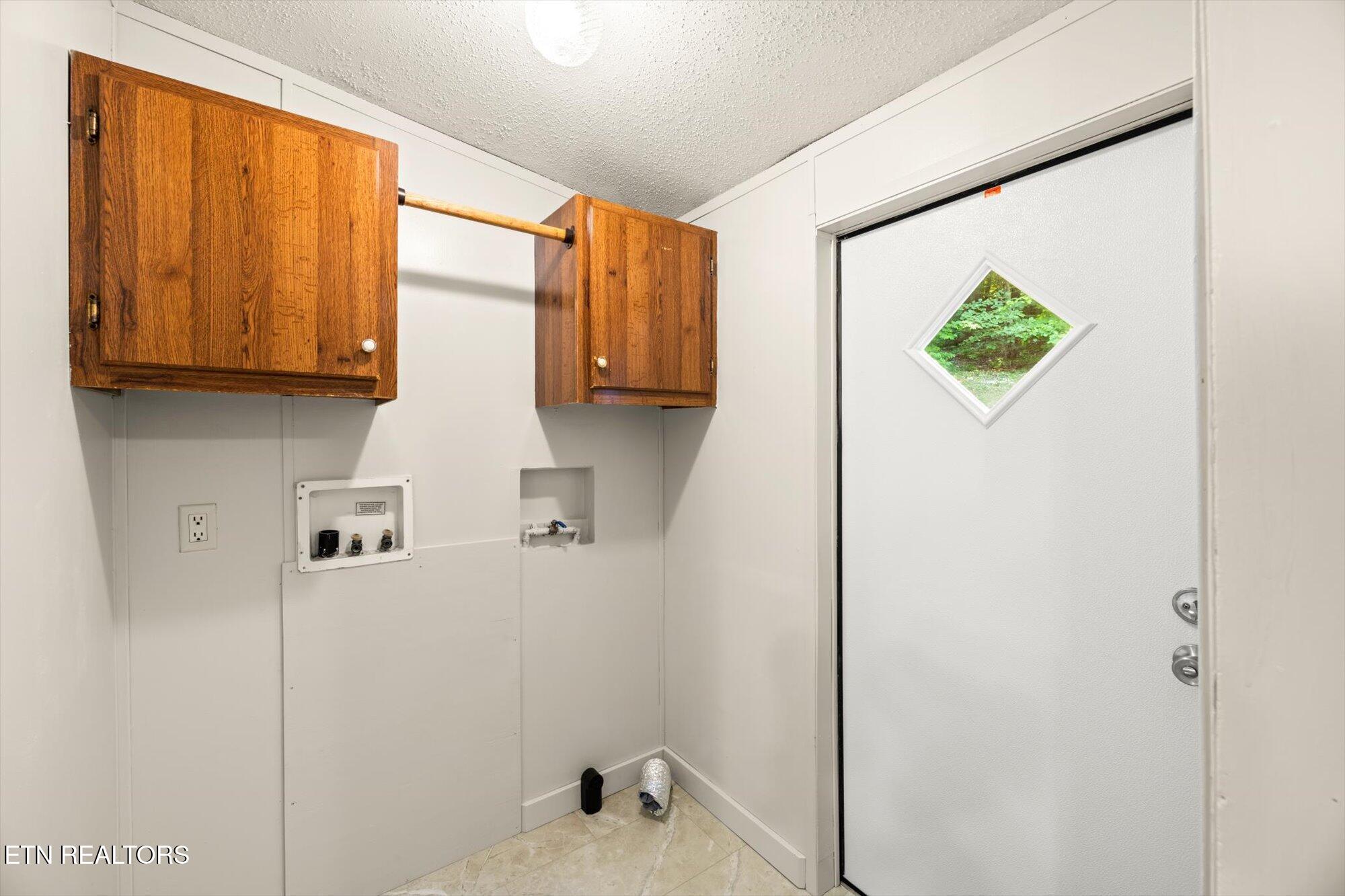1032 County Road 110 Property Photo 6