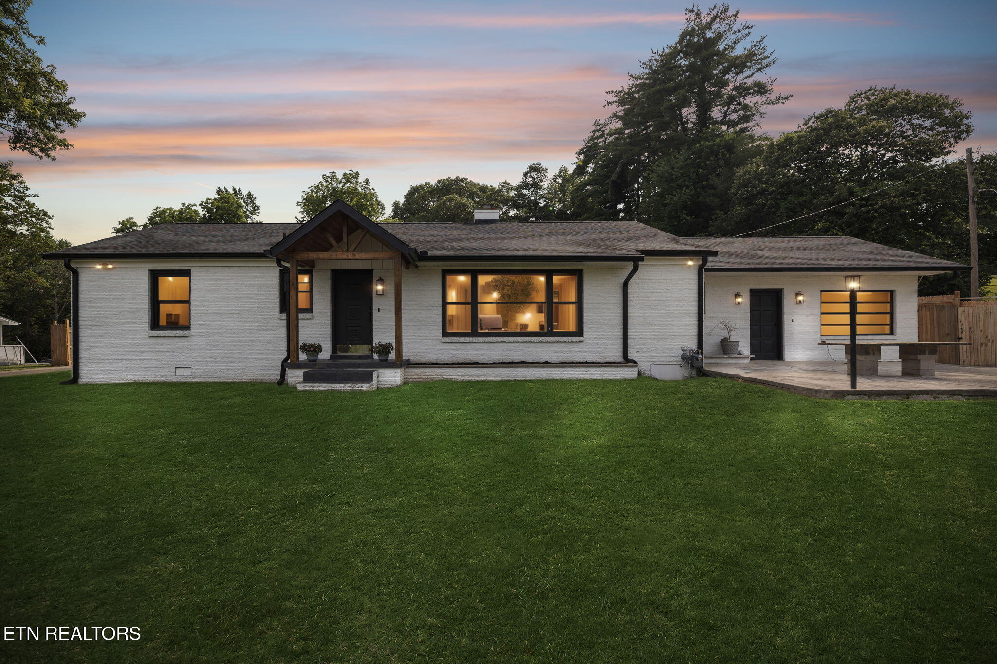 448 Woolsey Rd Property Photo 1