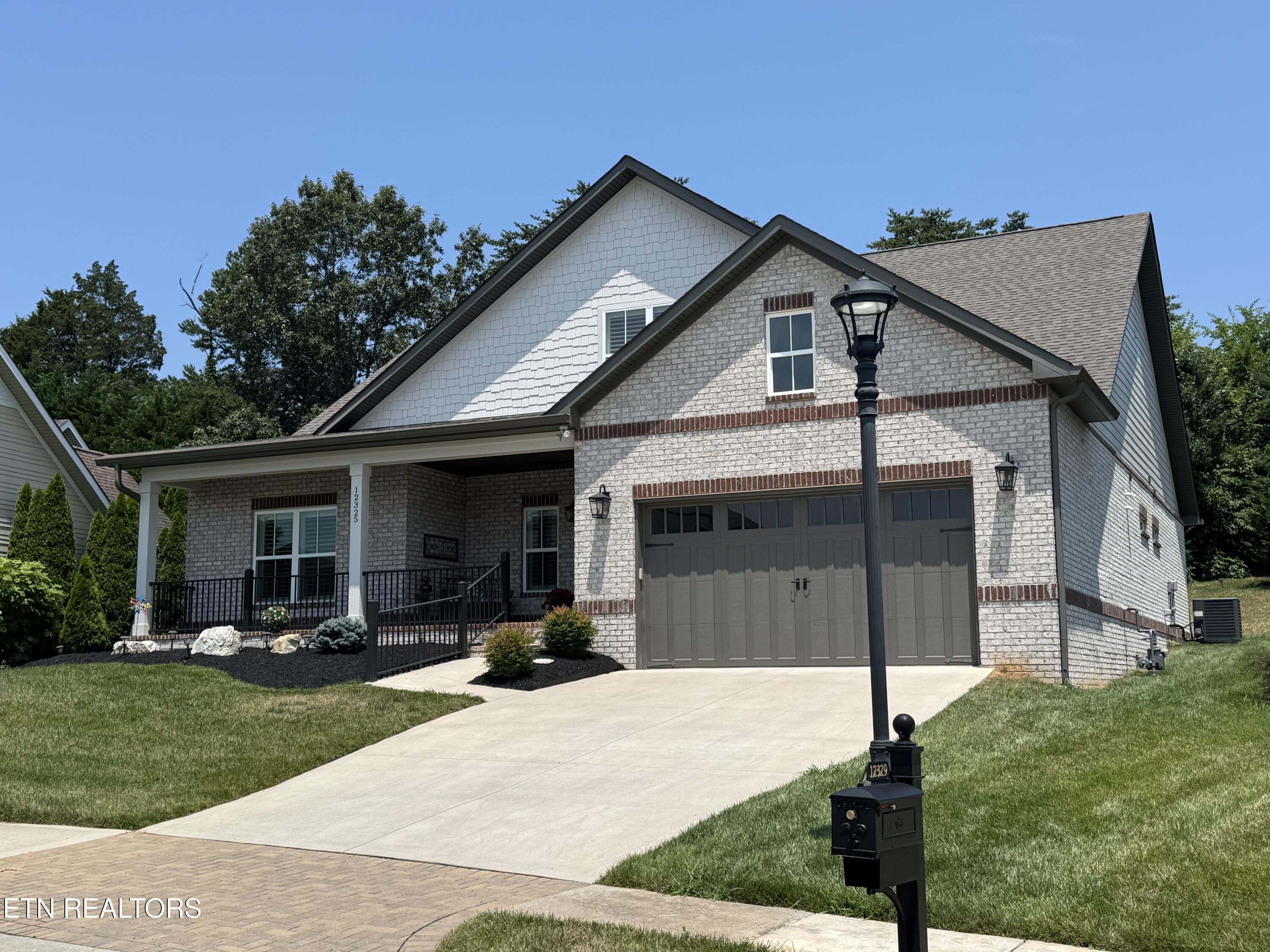 12325 Cotton Blossom Lane Property Photo 1