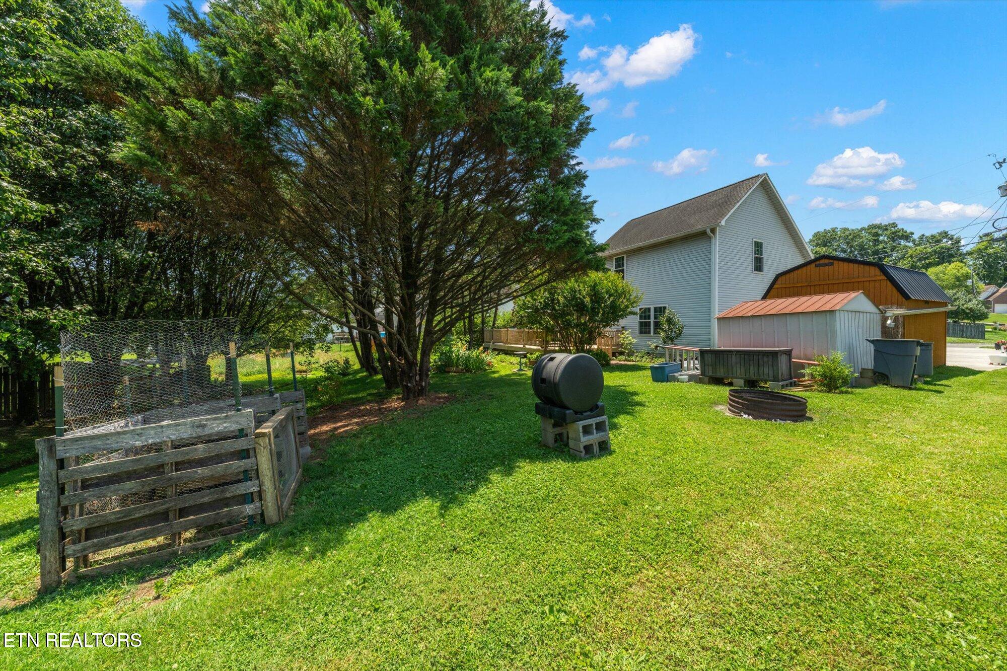 7501 Heumsdale Drive Property Photo 30