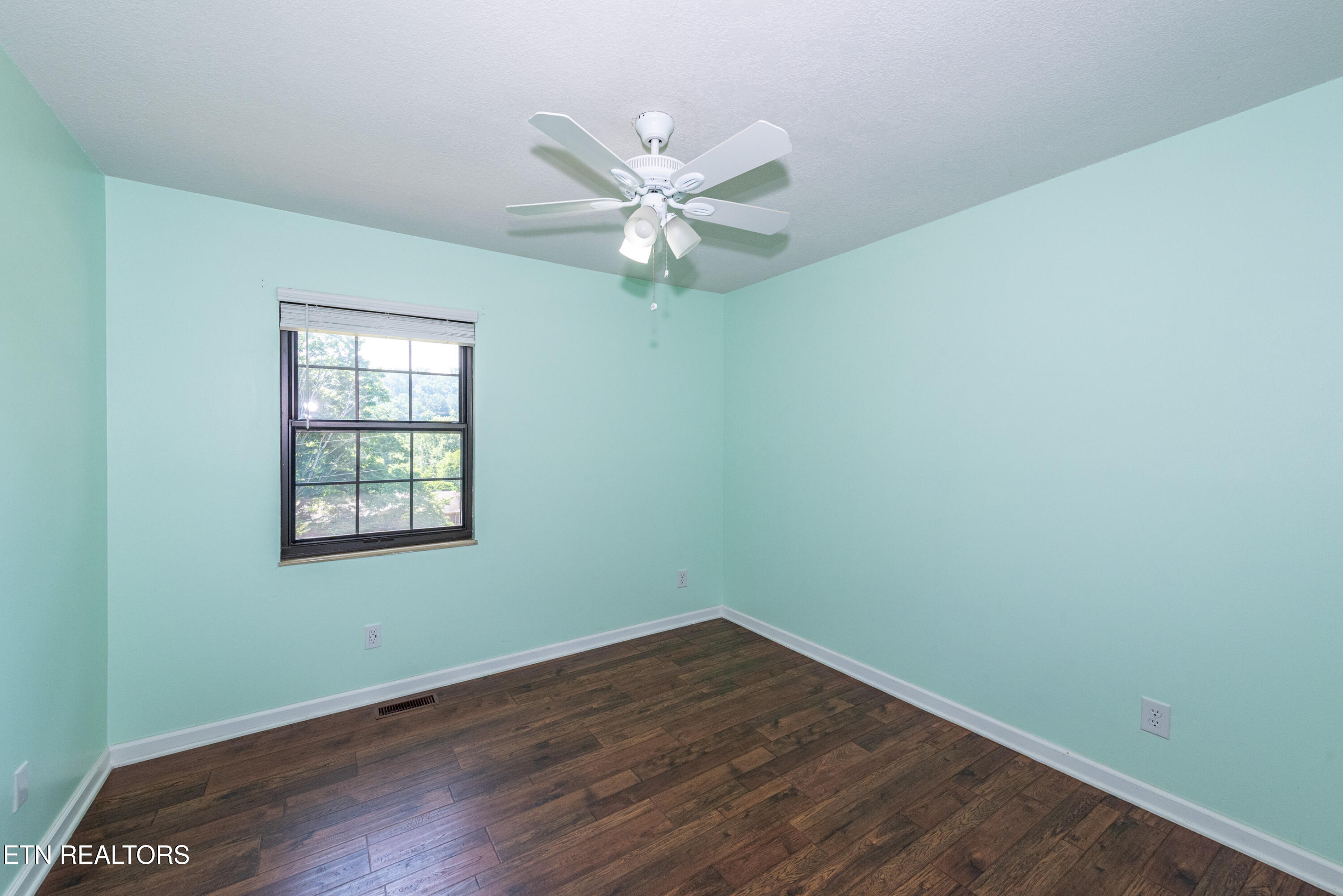 1354 Hillvale Rd Property Photo 31