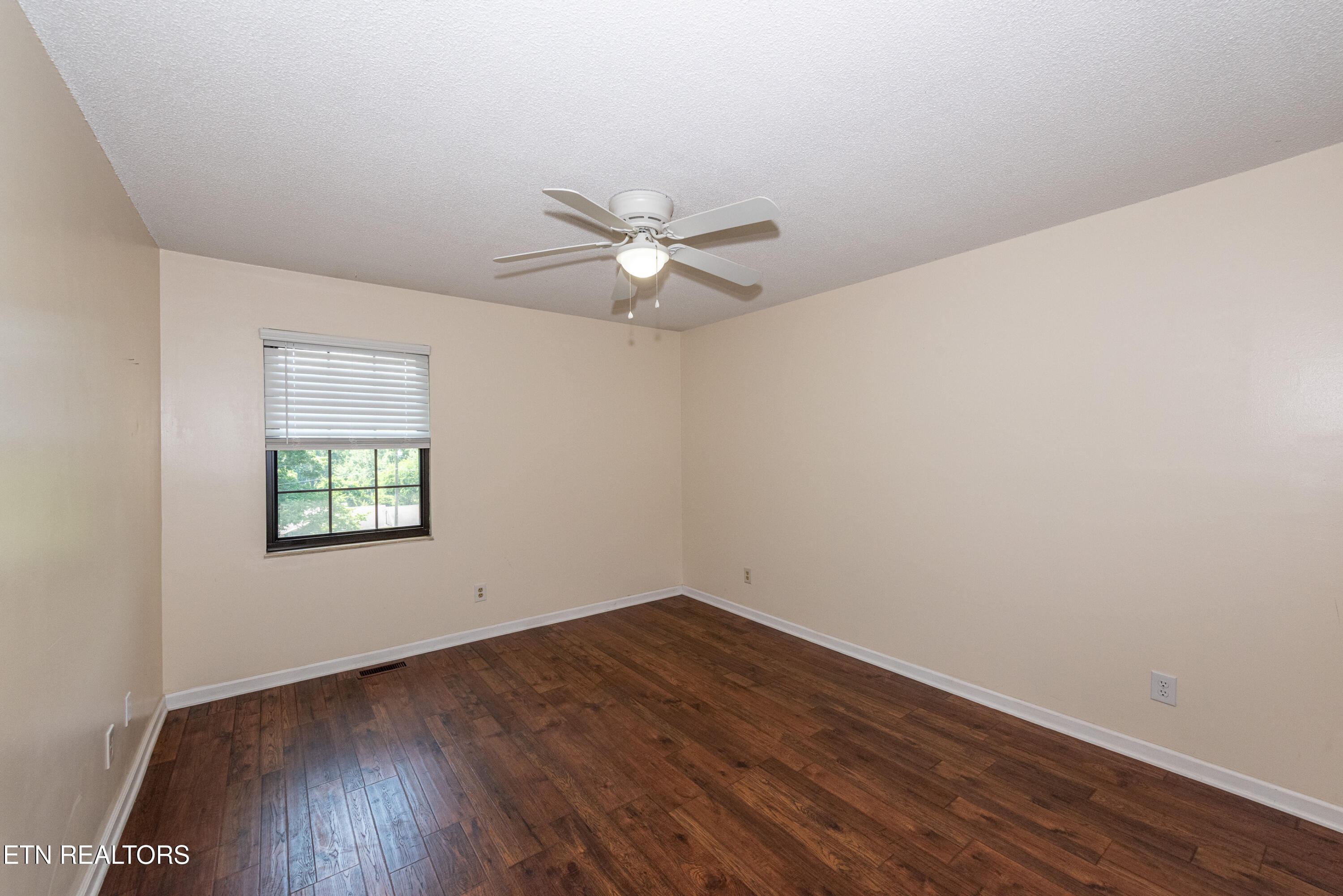 1354 Hillvale Rd Property Photo 33