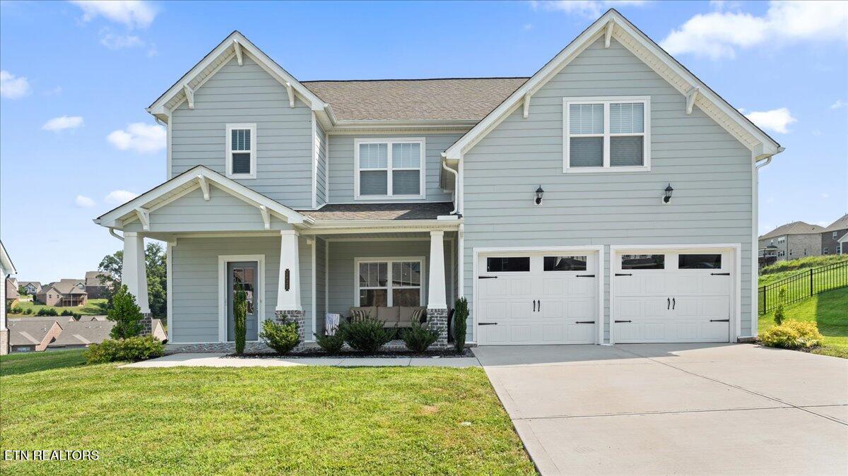 2622 Honey Locust Lane Property Photo 1