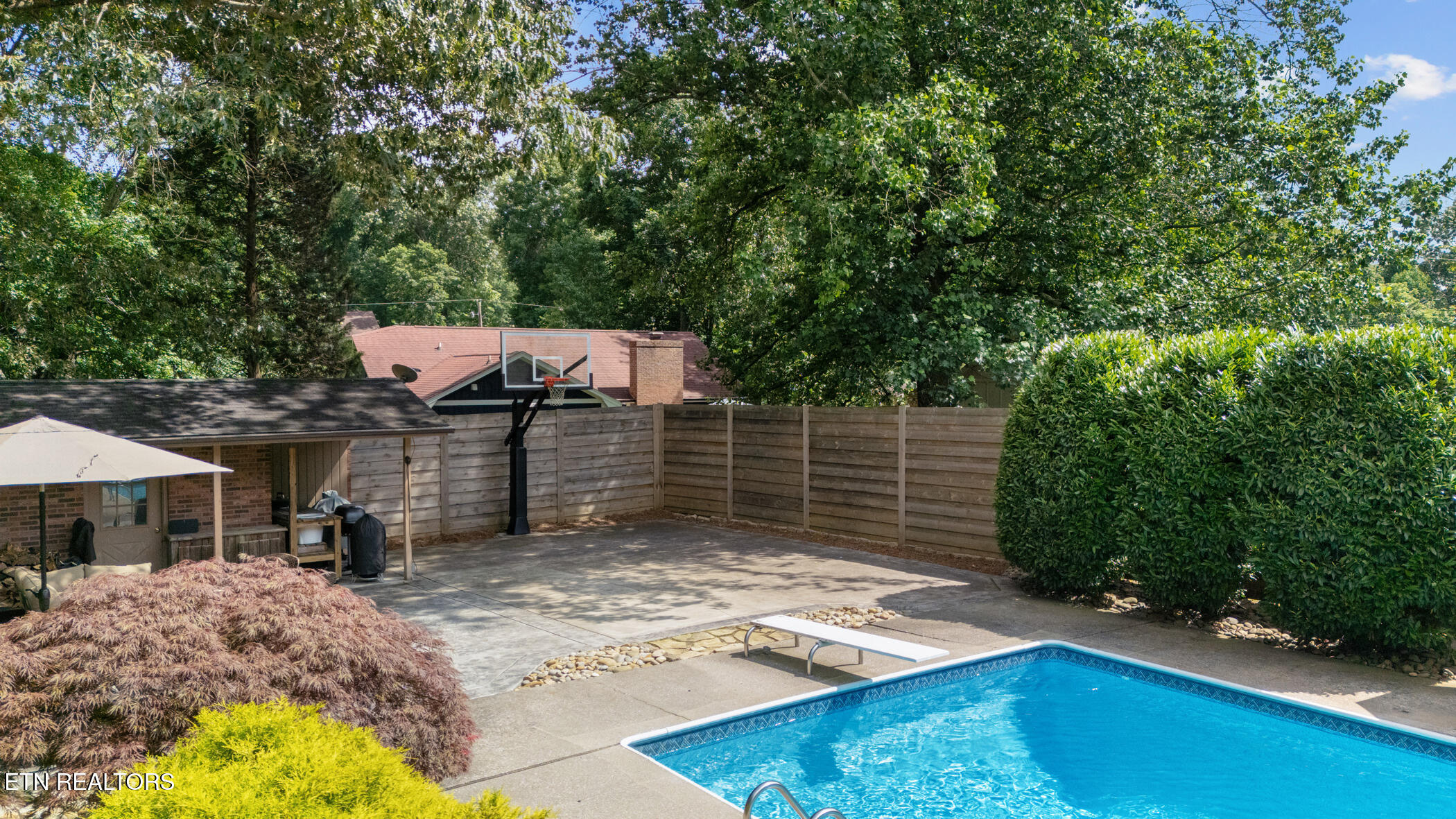 7916 Ember Crest Tr Property Photo 11