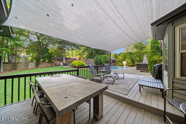7916 Ember Crest Tr Property Photo 12