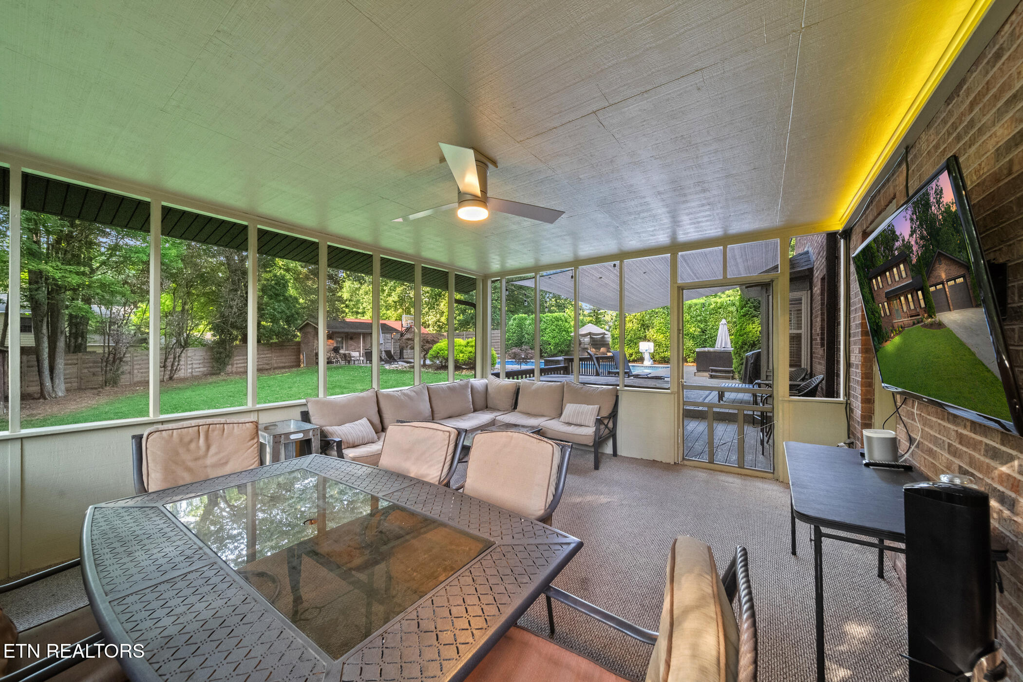 7916 Ember Crest Tr Property Photo 15