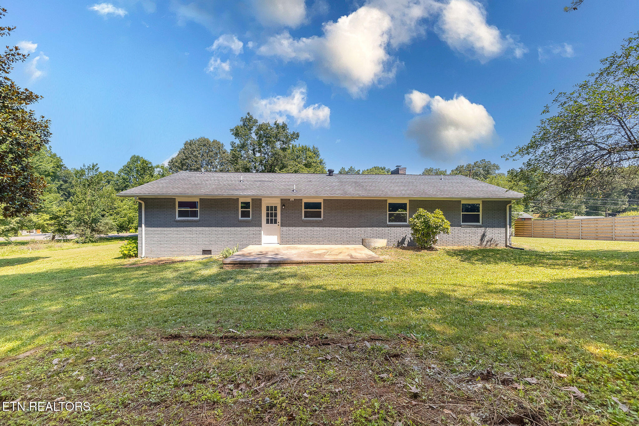 210 E Norton Rd Property Photo 30