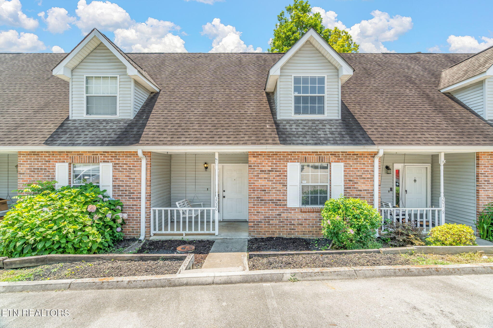 2020 Silverbrook Drive Property Photo 1
