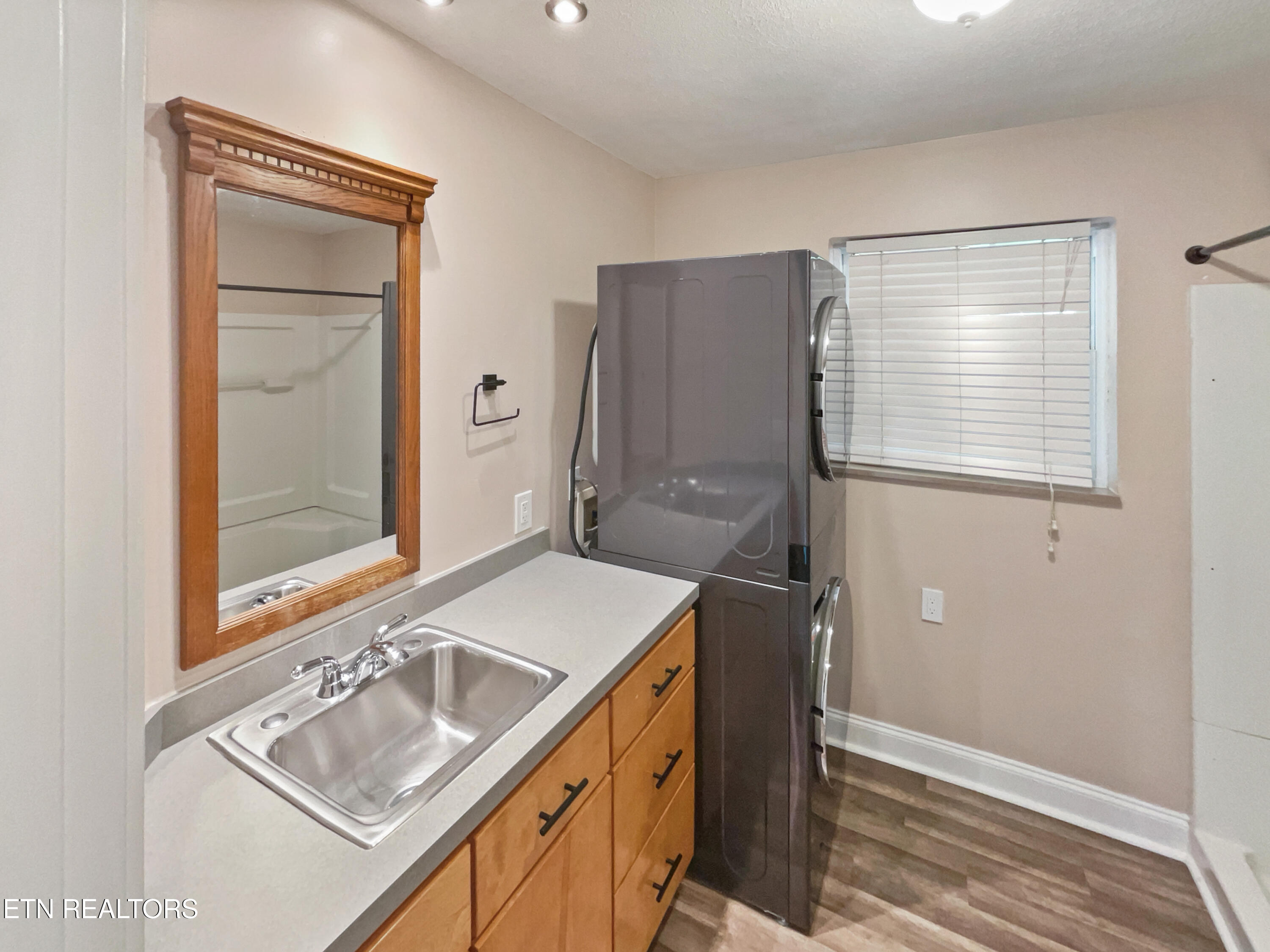 1144 Ideal Drive Property Photo 14