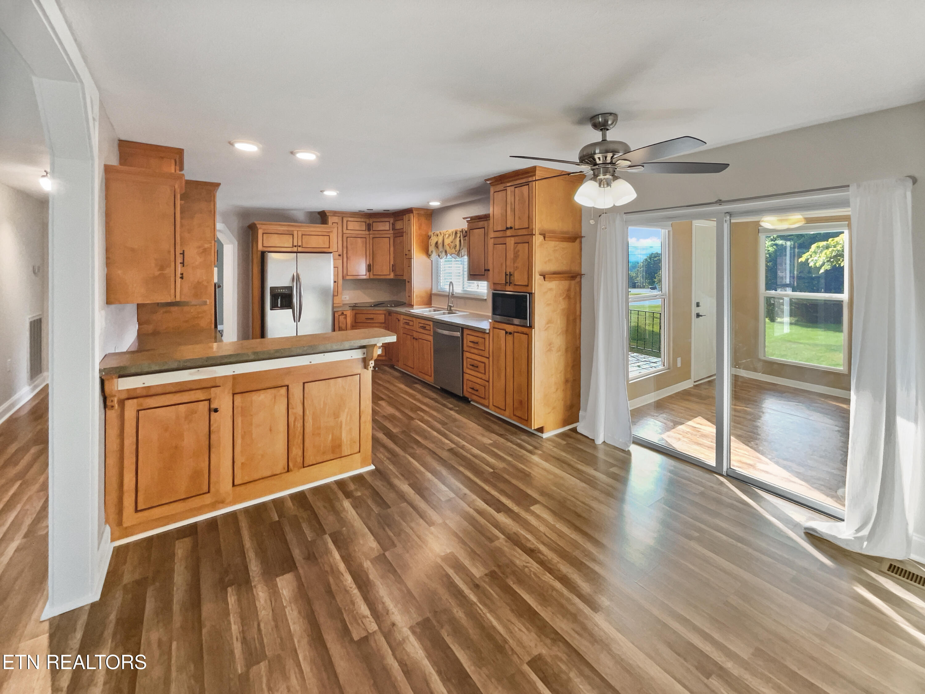1144 Ideal Drive Property Photo 16