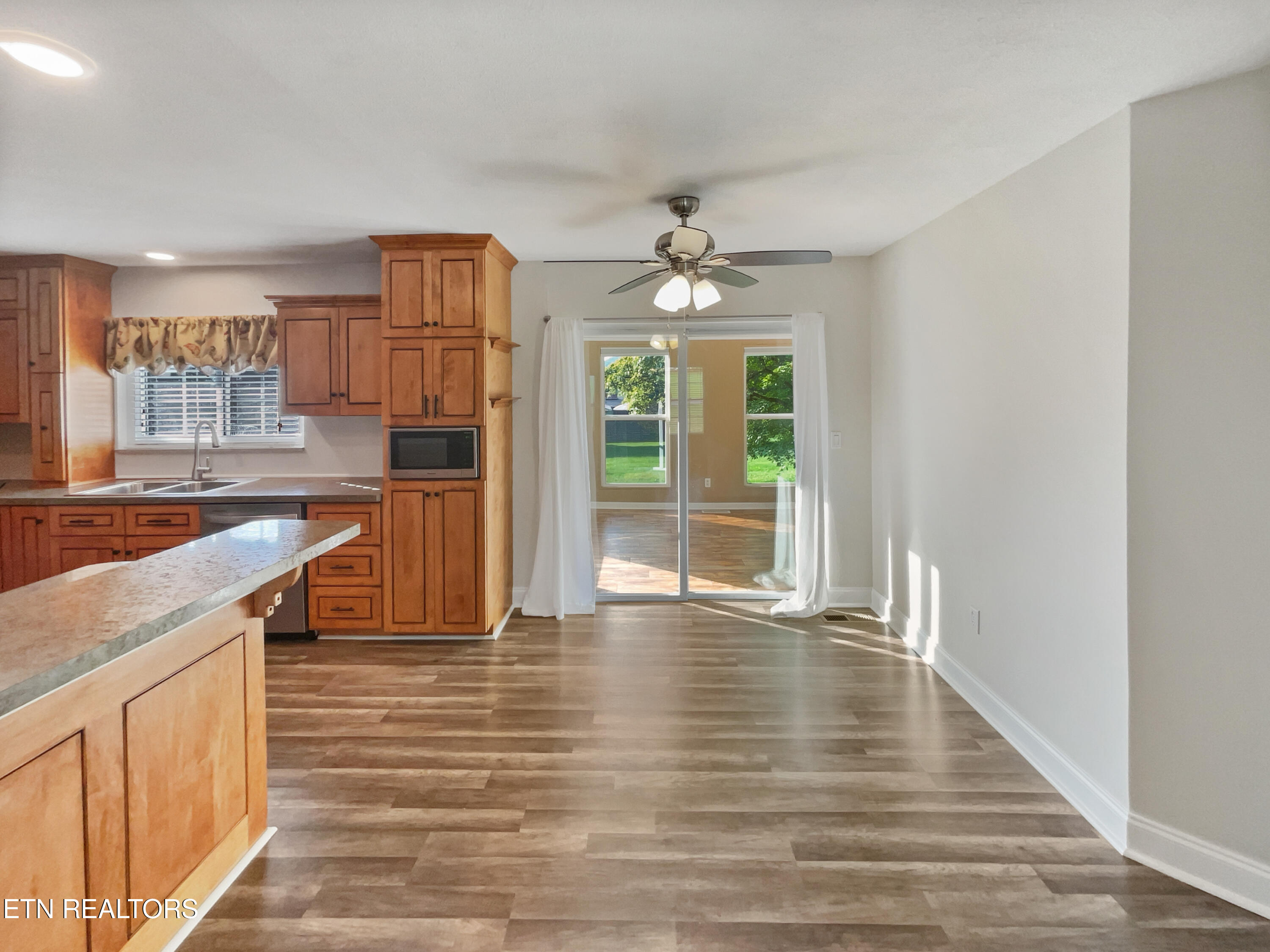 1144 Ideal Drive Property Photo 17