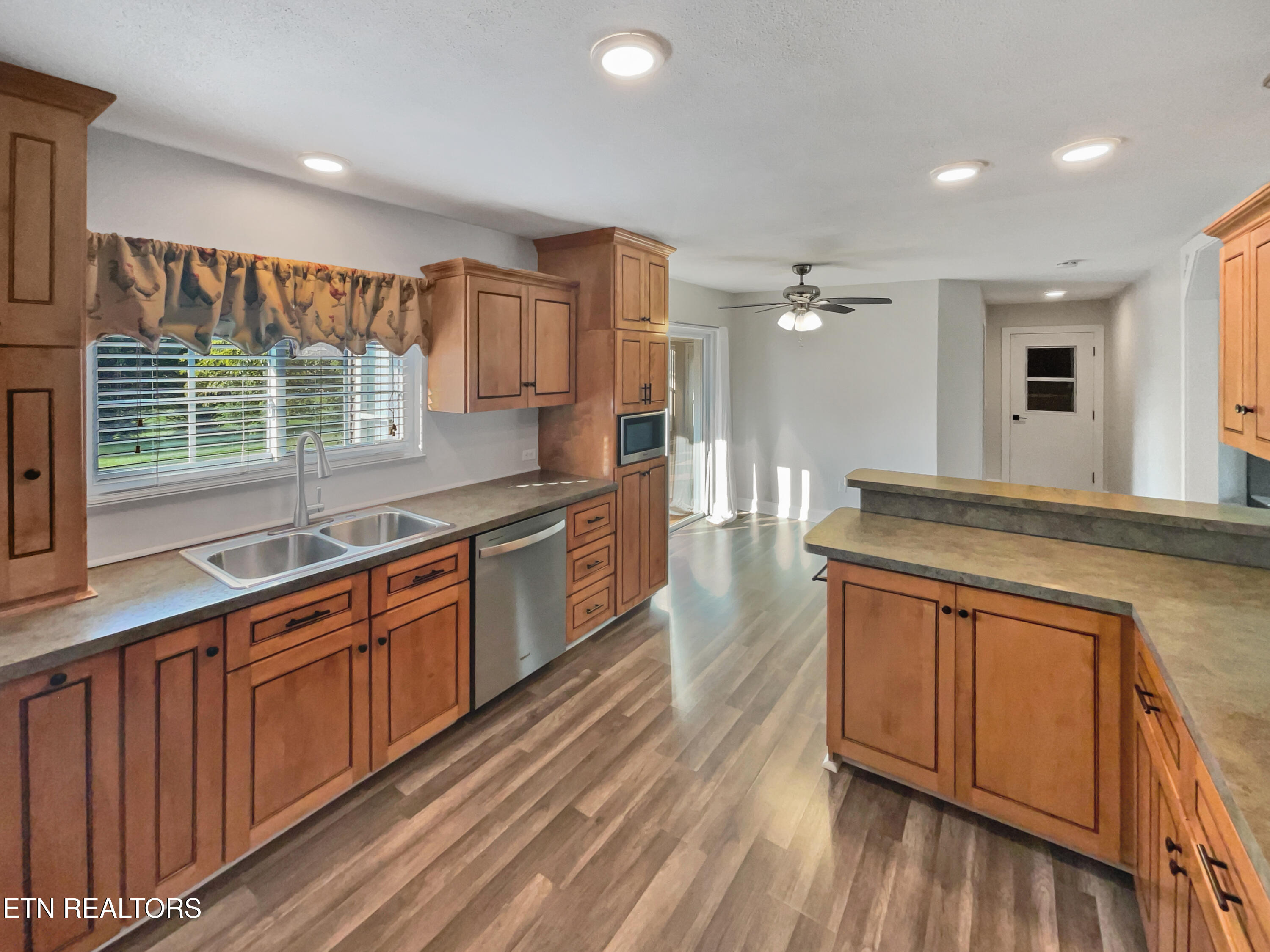 1144 Ideal Drive Property Photo 19