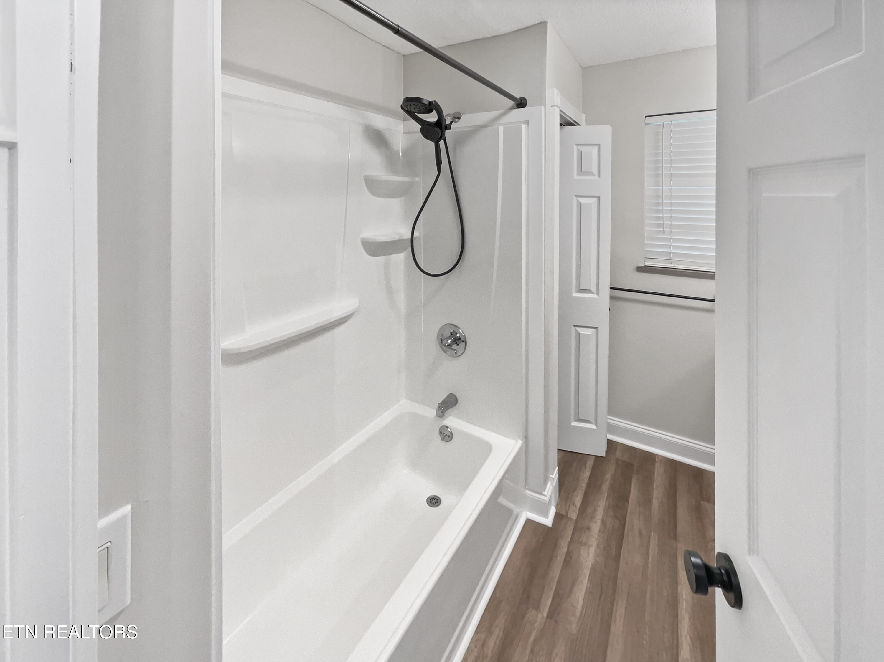 1144 Ideal Drive Property Photo 24