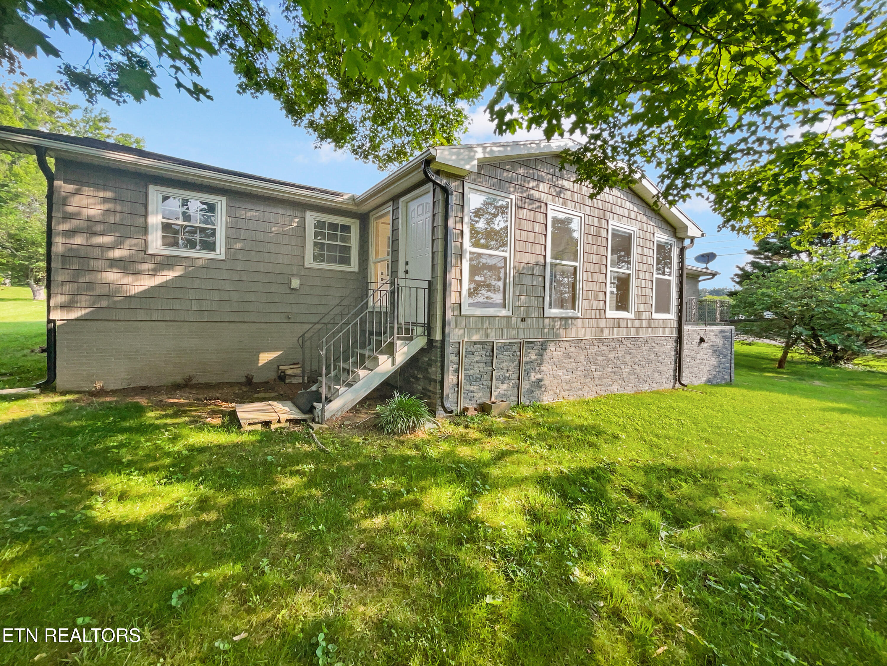 1144 Ideal Drive Property Photo 25