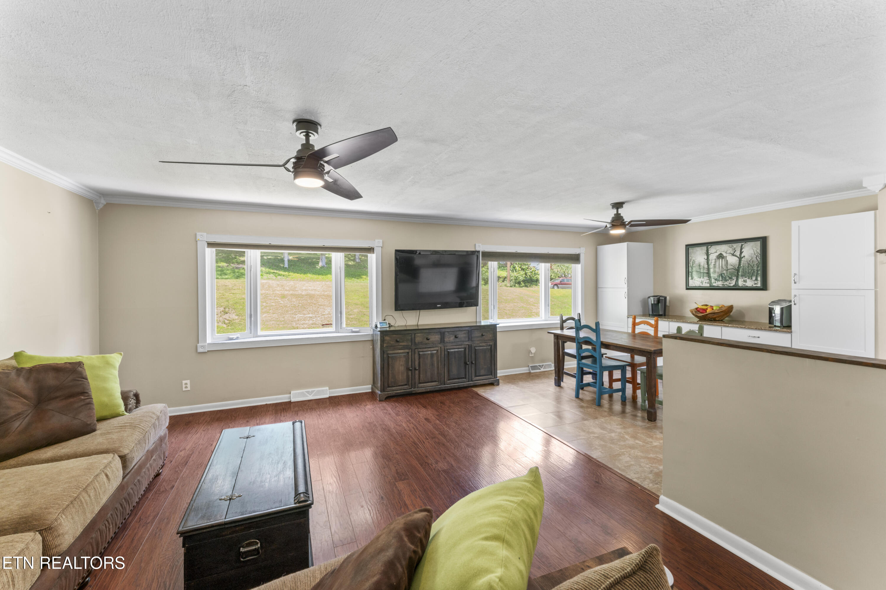 111 Mohawk Rd Property Photo 6