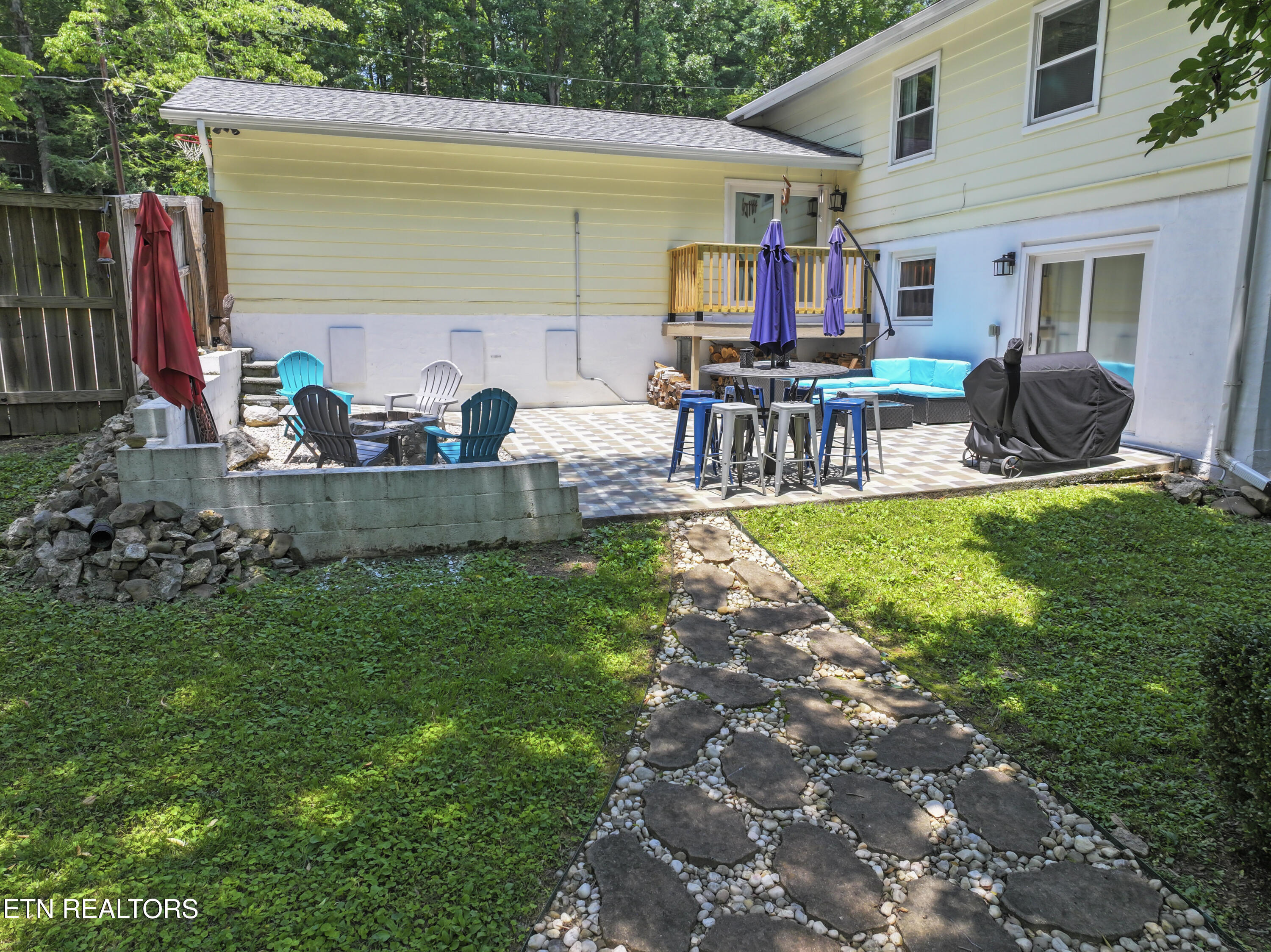 111 Mohawk Rd Property Photo 29