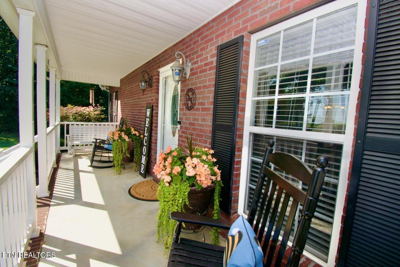 1138 Disco Loop Rd Property Photo 6