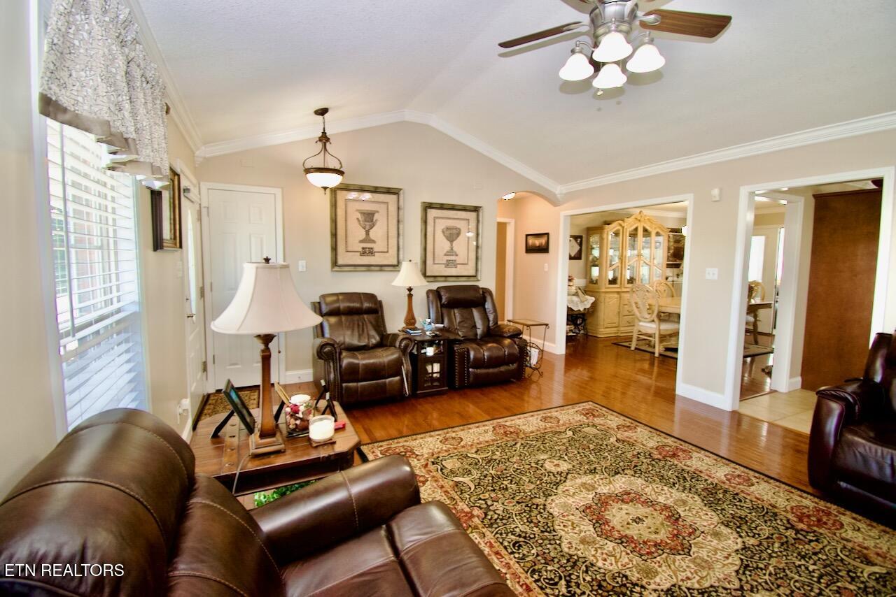 1138 Disco Loop Rd Property Photo 11