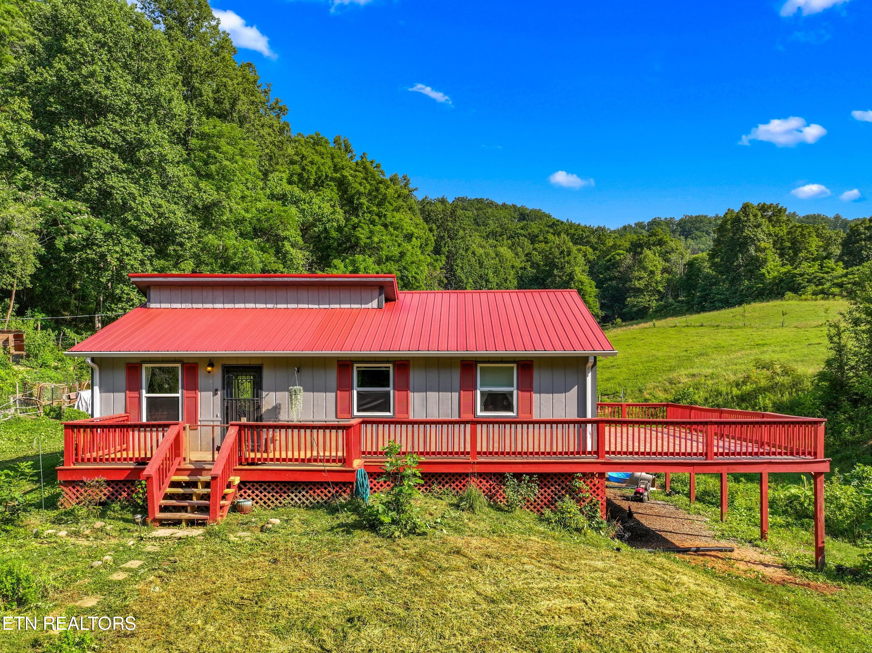 1446 War Valley Rd
