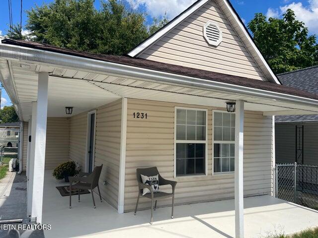 1231 Callaway St Property Photo 1
