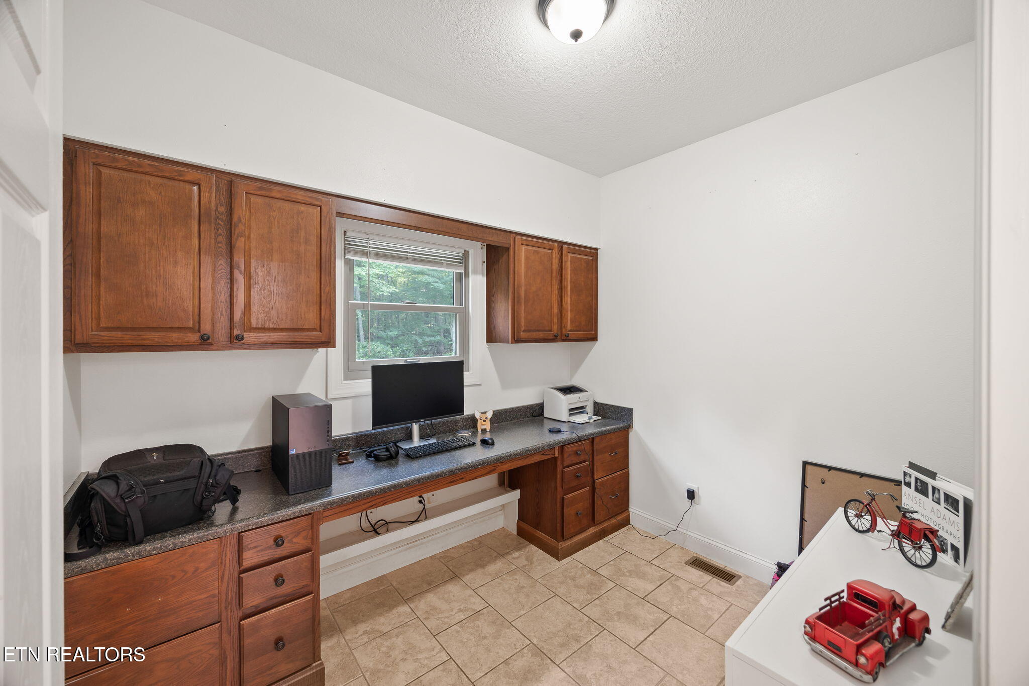 11 Burton Terrace Property Photo 28