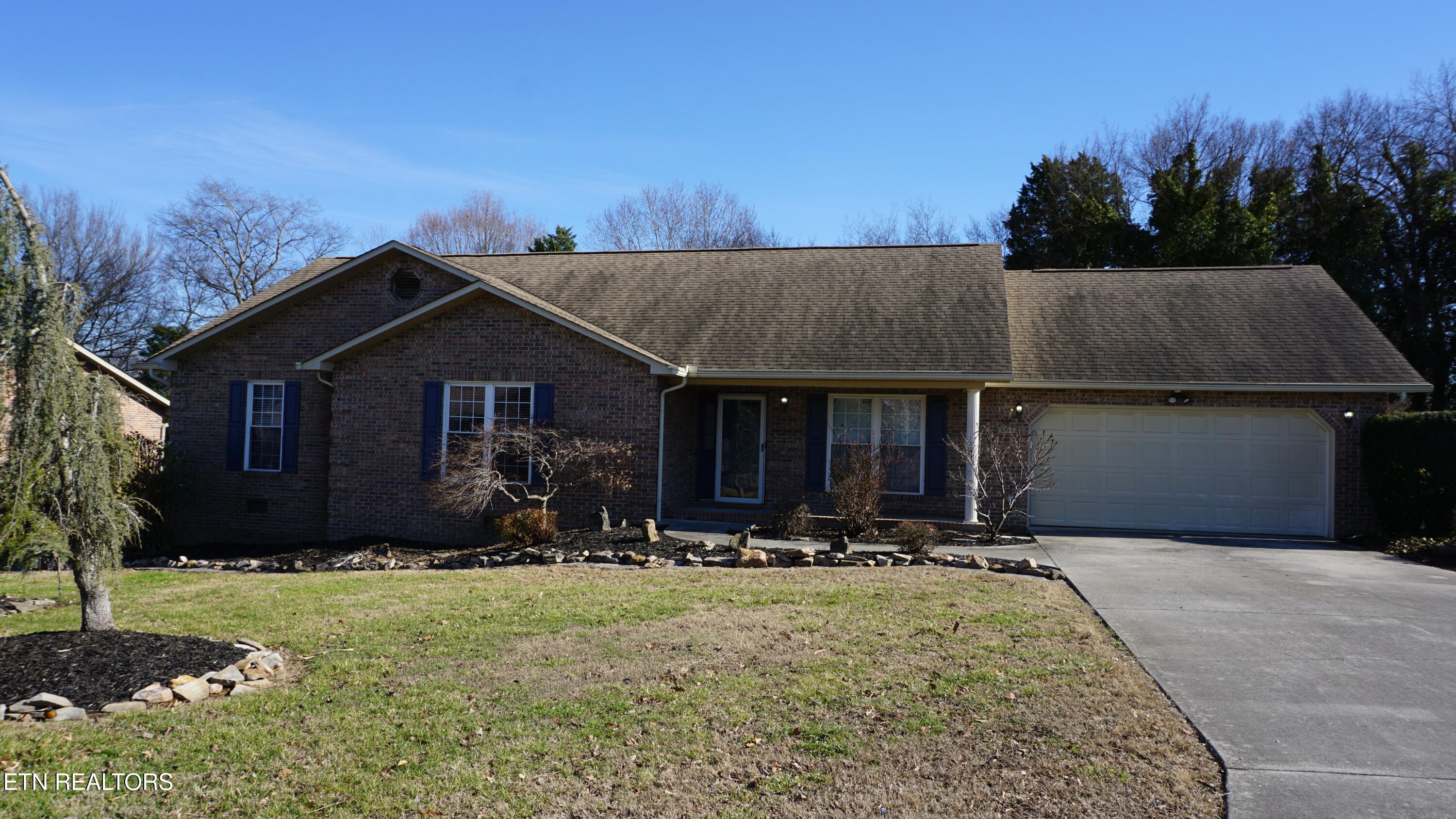 867 Westgate Drive Property Photo 1